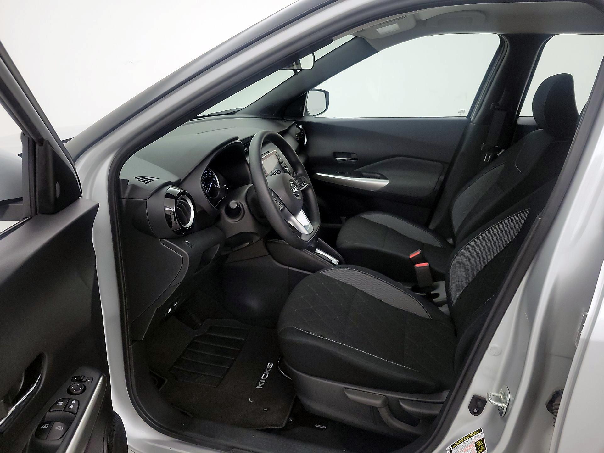 Thumbnail: 2019 Nissan Kicks - 11