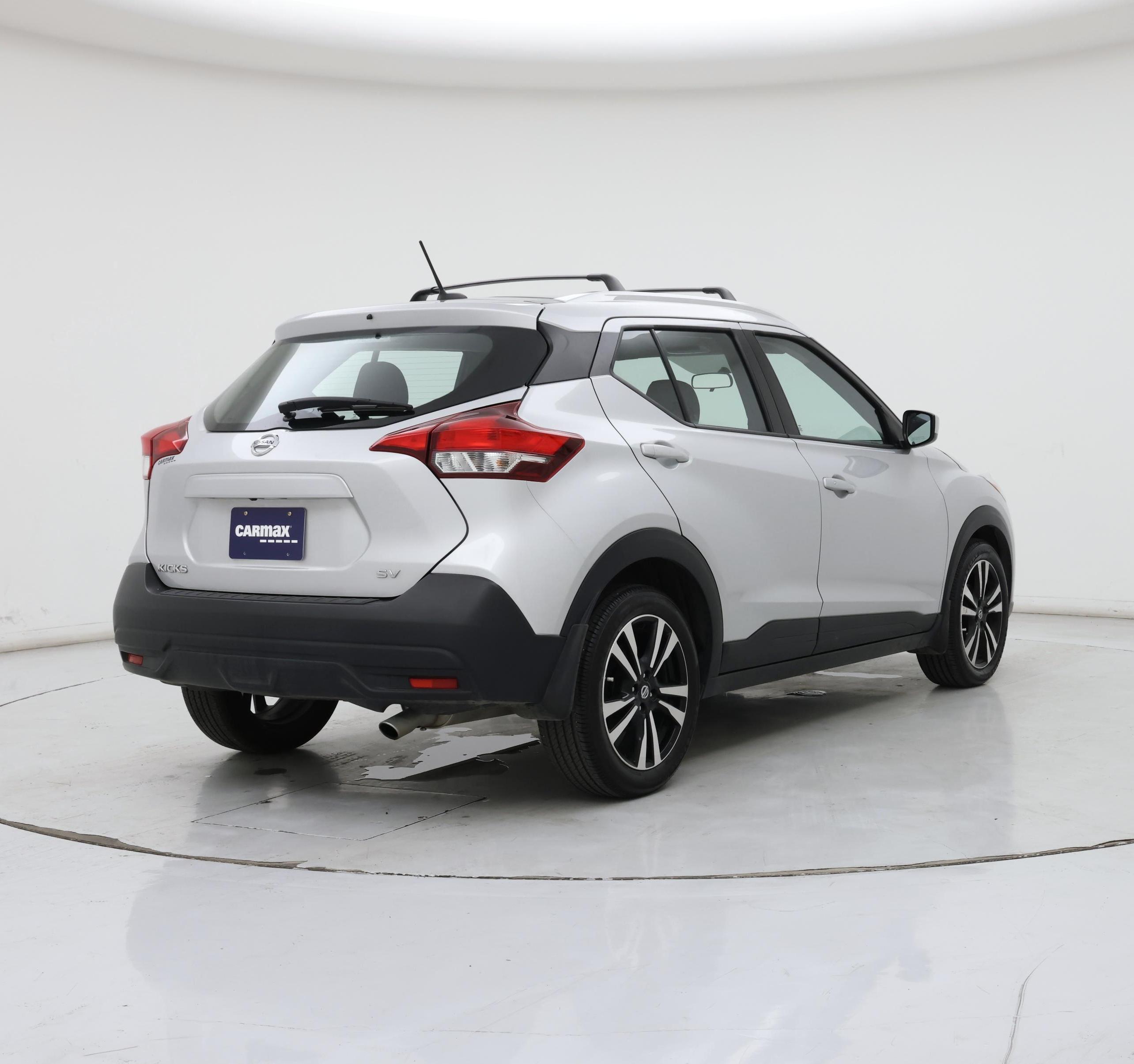 Thumbnail: 2019 Nissan Kicks - 8