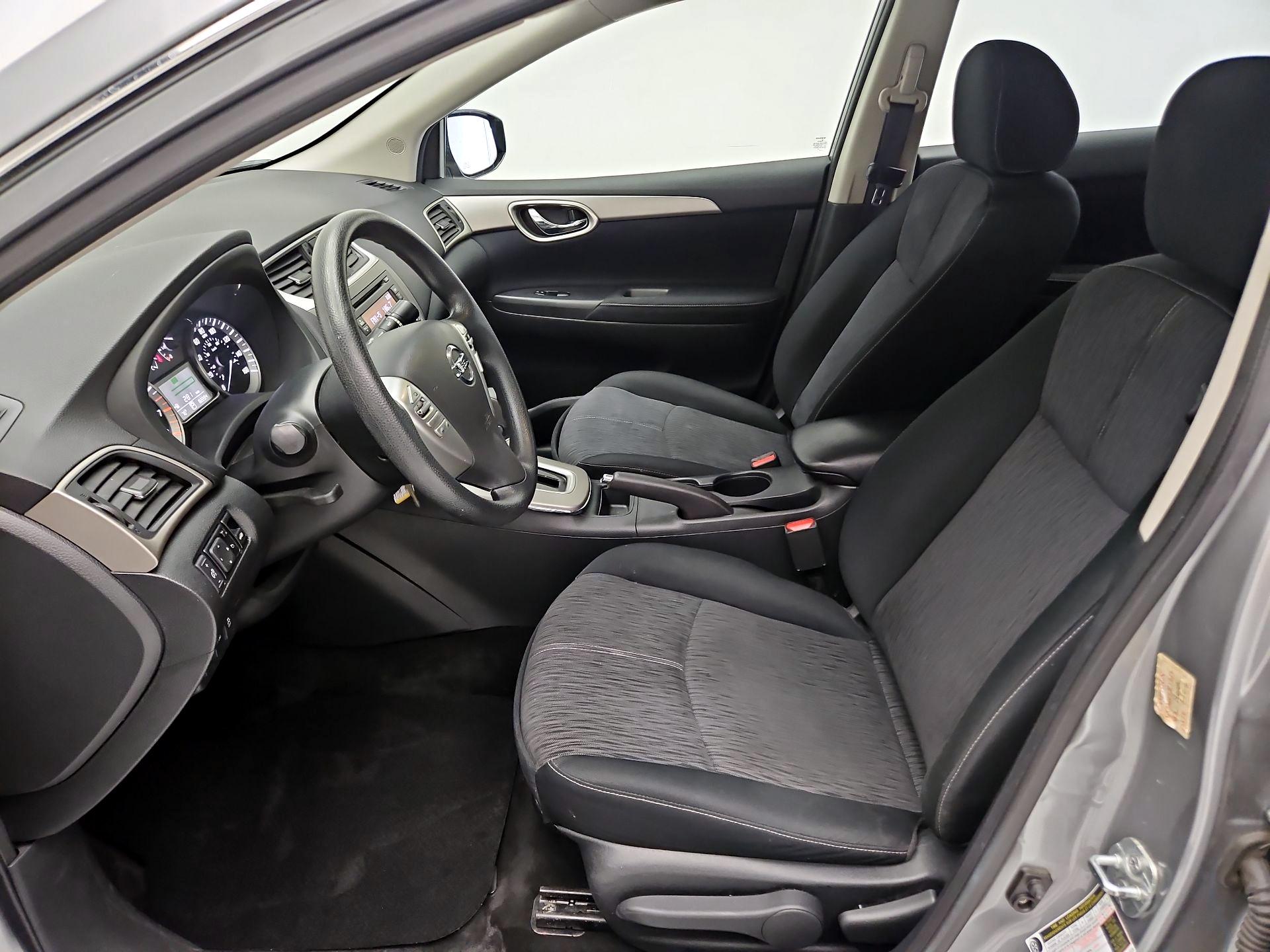 Thumbnail: 2014 Nissan Sentra - 11