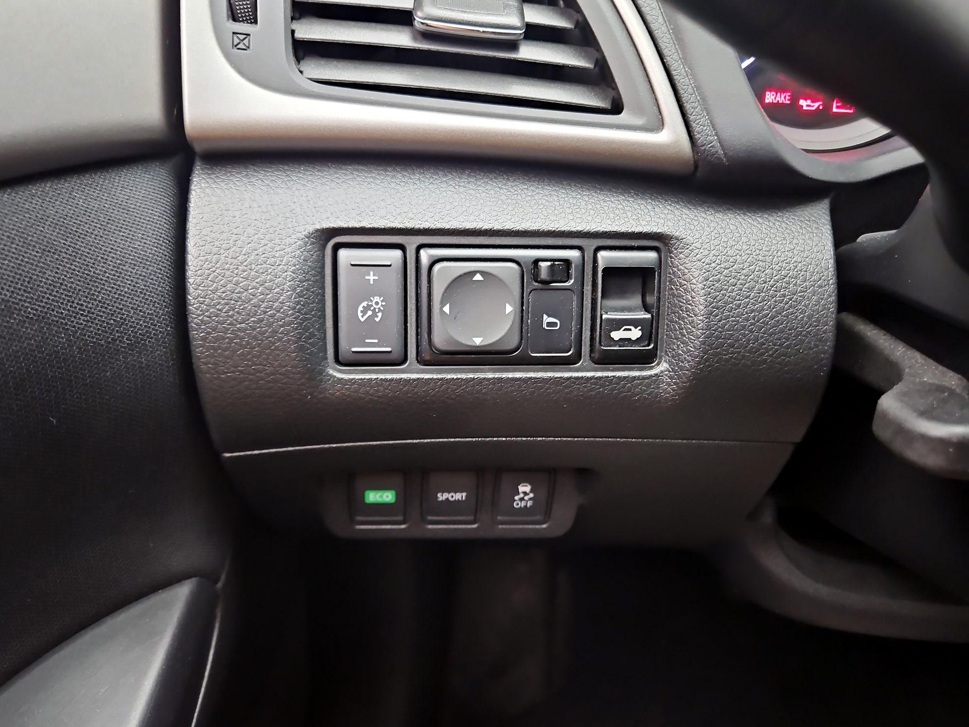 Thumbnail: 2014 Nissan Sentra - 13