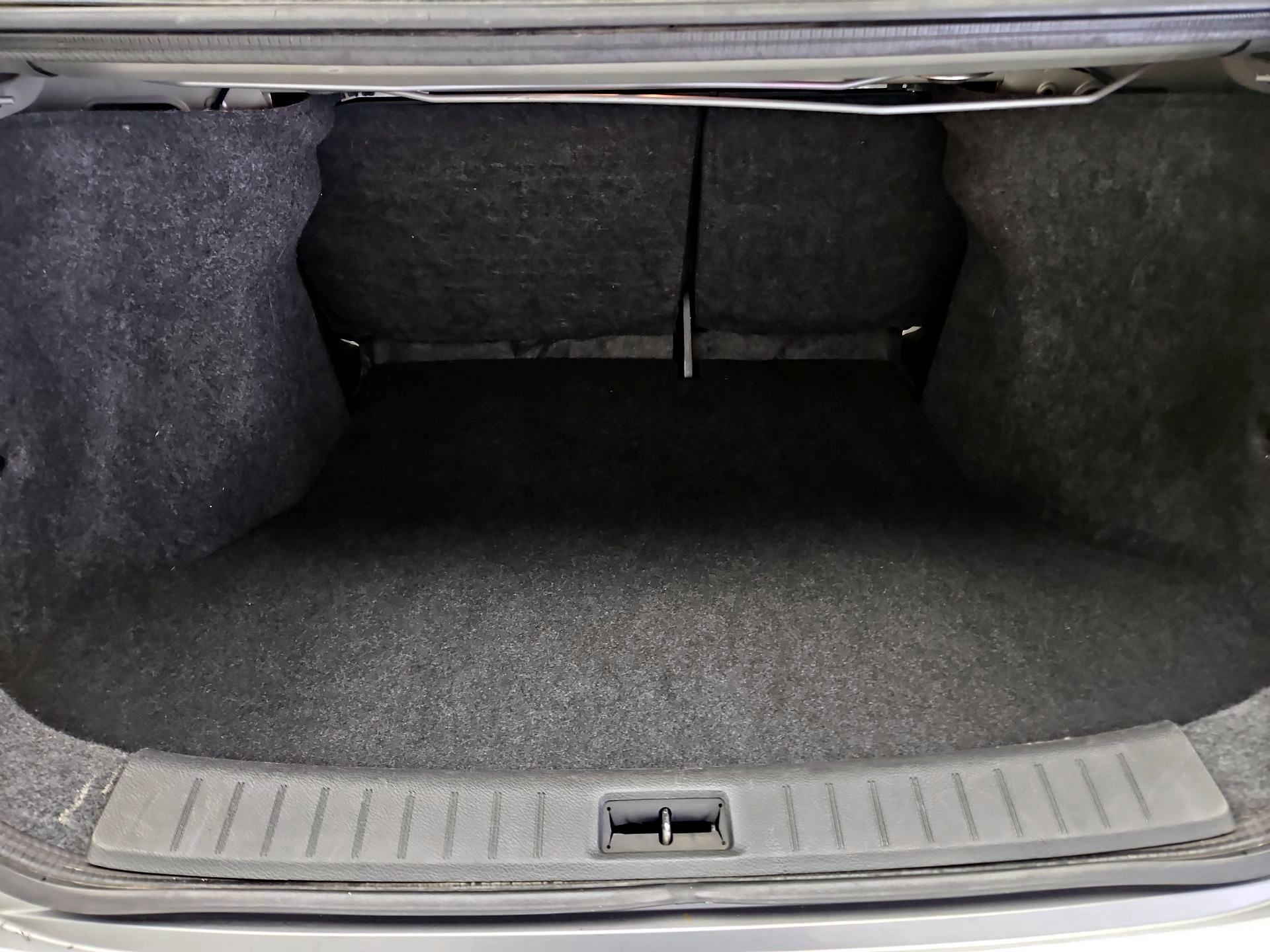 Thumbnail: 2014 Nissan Sentra - 19