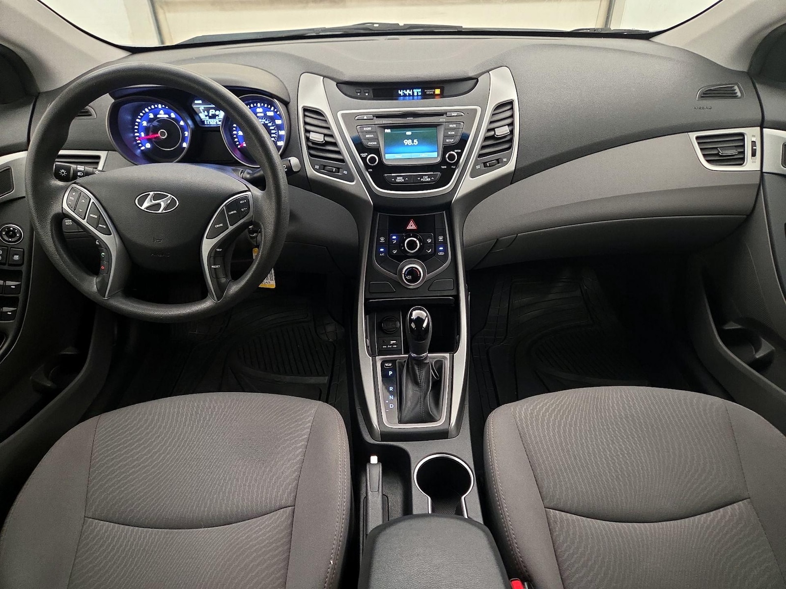 2016 Hyundai Elantra SE - Photo 10
