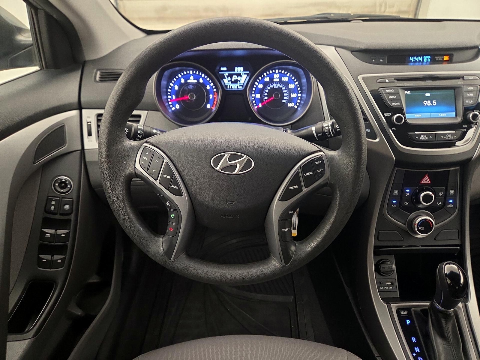 2016 Hyundai Elantra SE - Photo 11