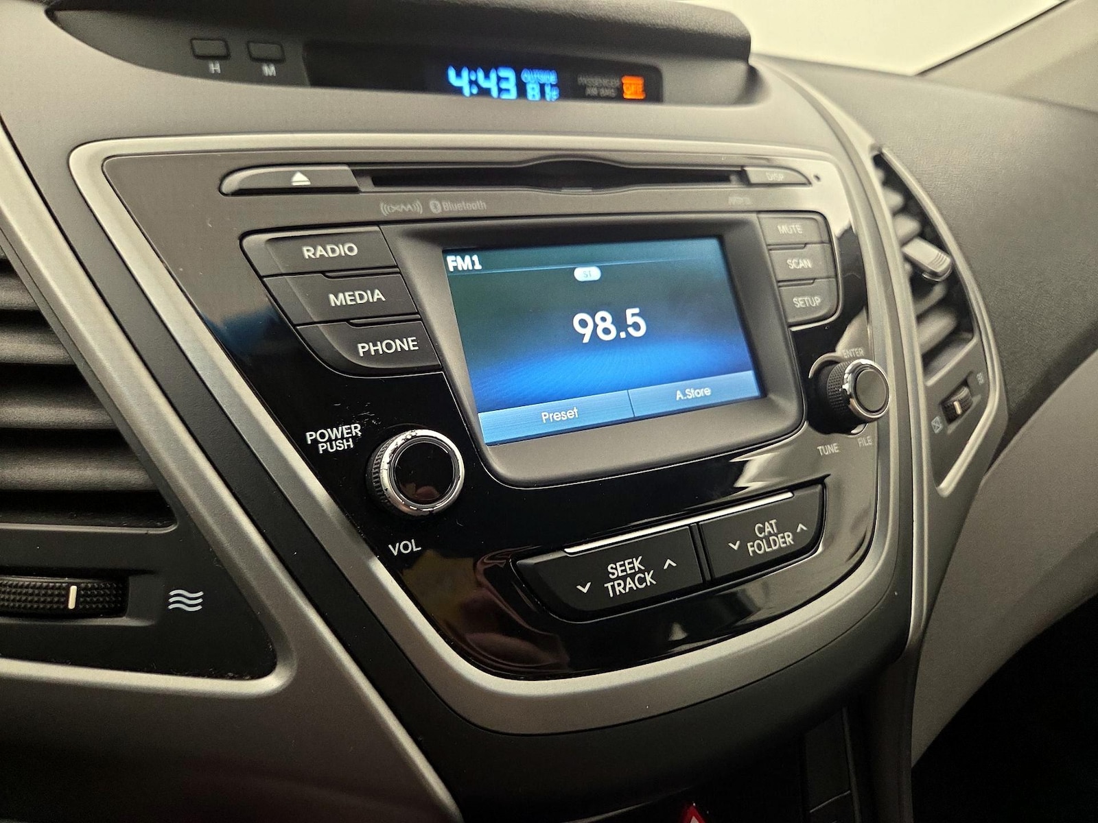 2016 Hyundai Elantra SE - Photo 16
