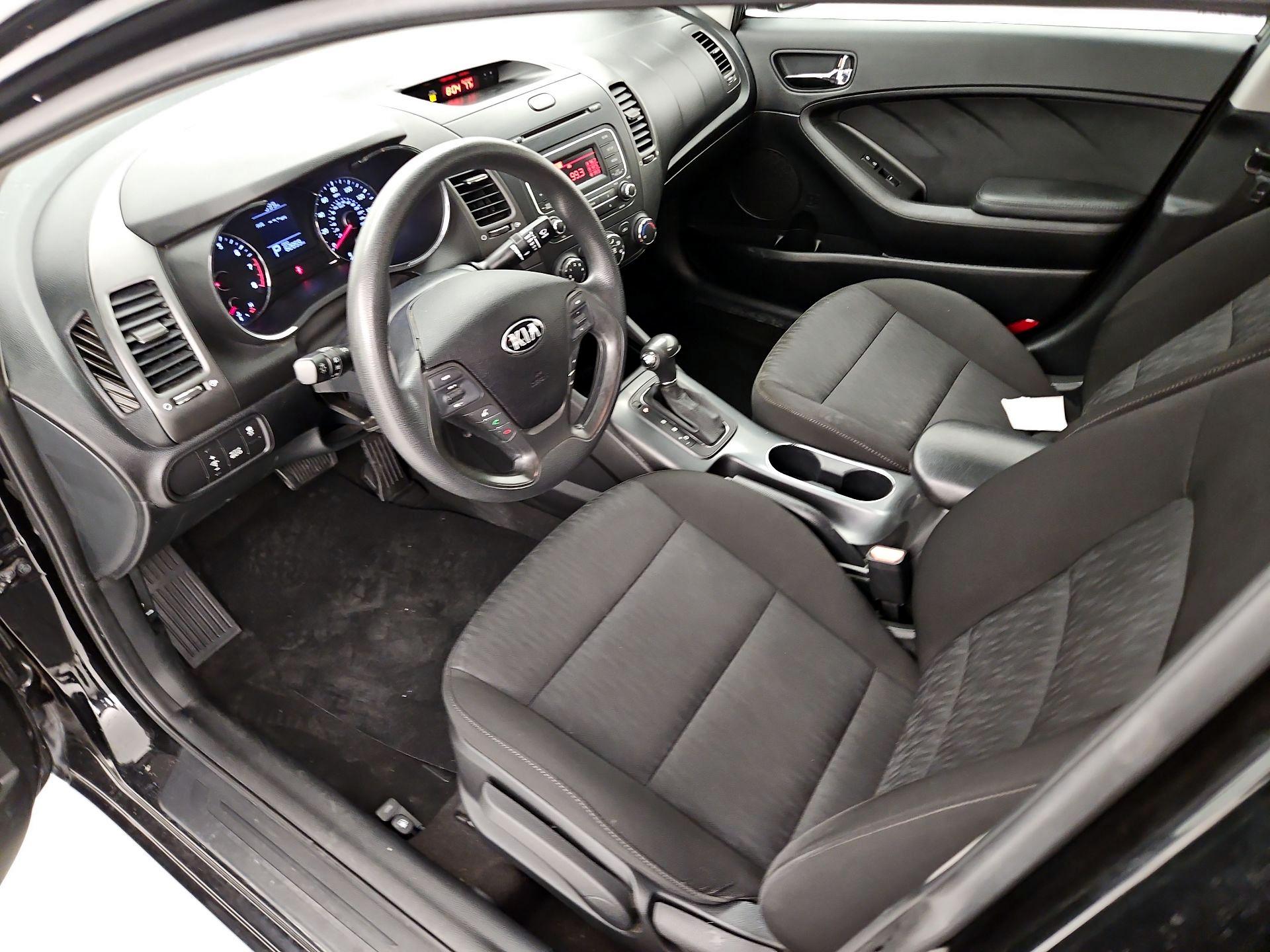 Thumbnail: 2016 Kia Forte - 11
