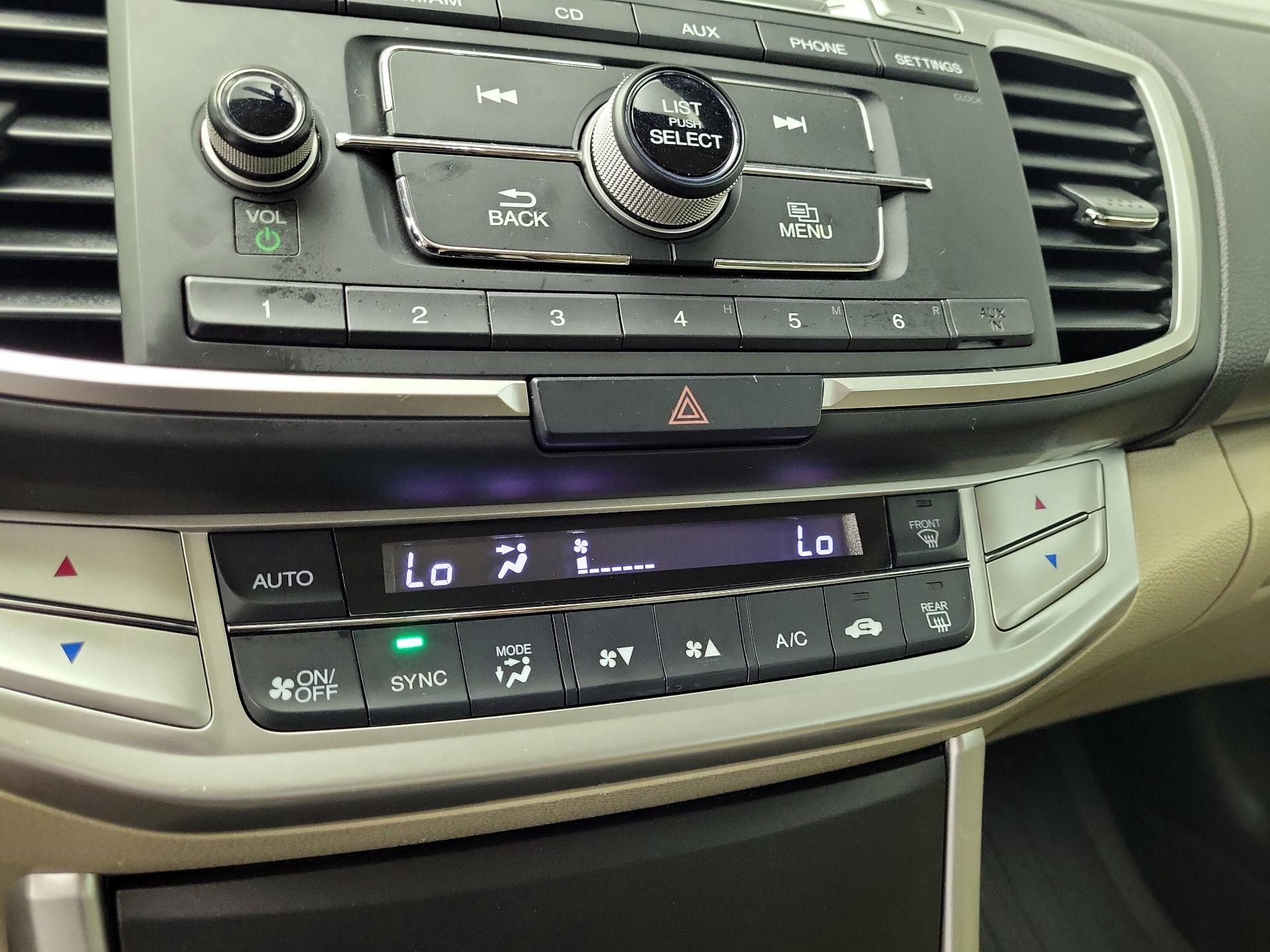 Thumbnail: 2015 Honda Accord - 15