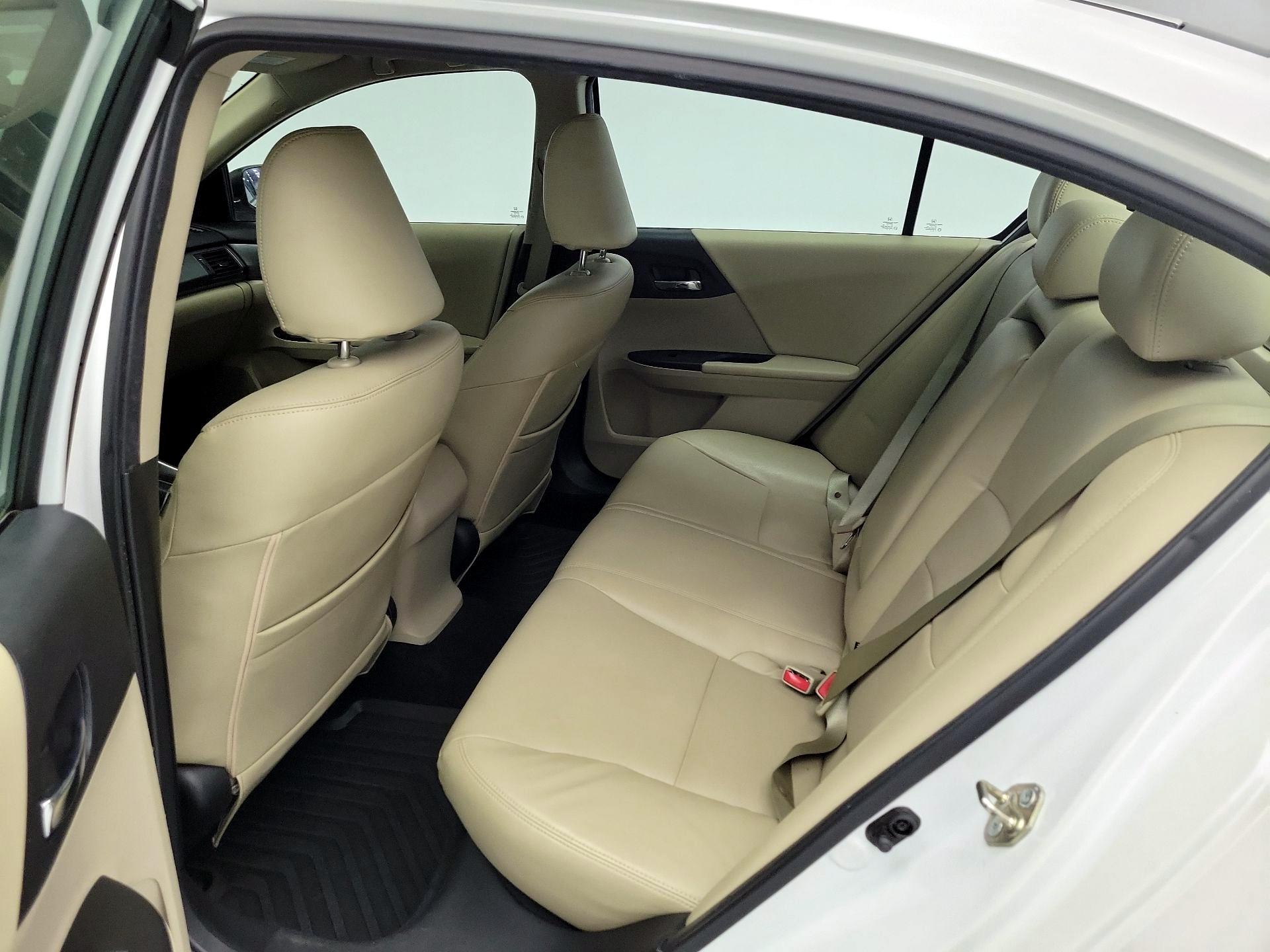 Thumbnail: 2015 Honda Accord - 18