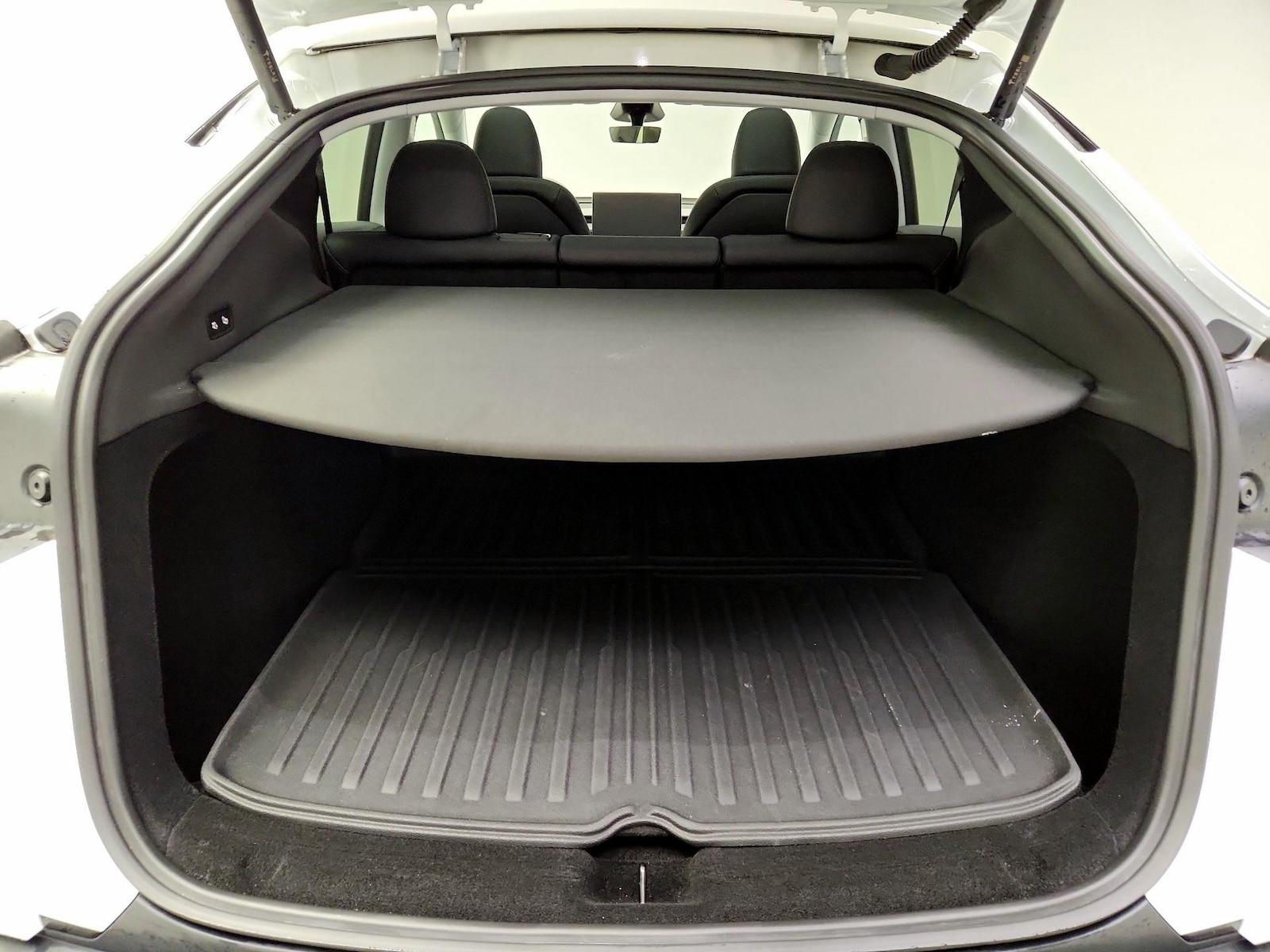 2026 Tesla Model Y Long Range - Photo 19