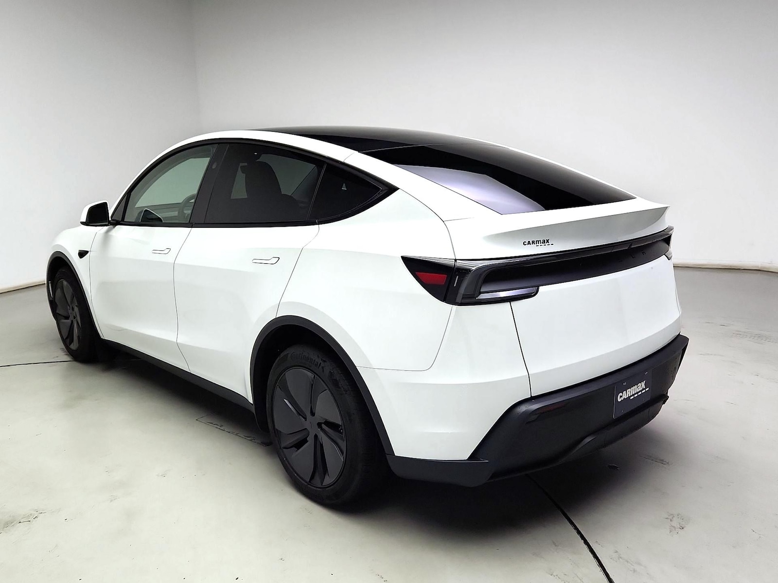 2026 Tesla Model Y Long Range - Photo 7