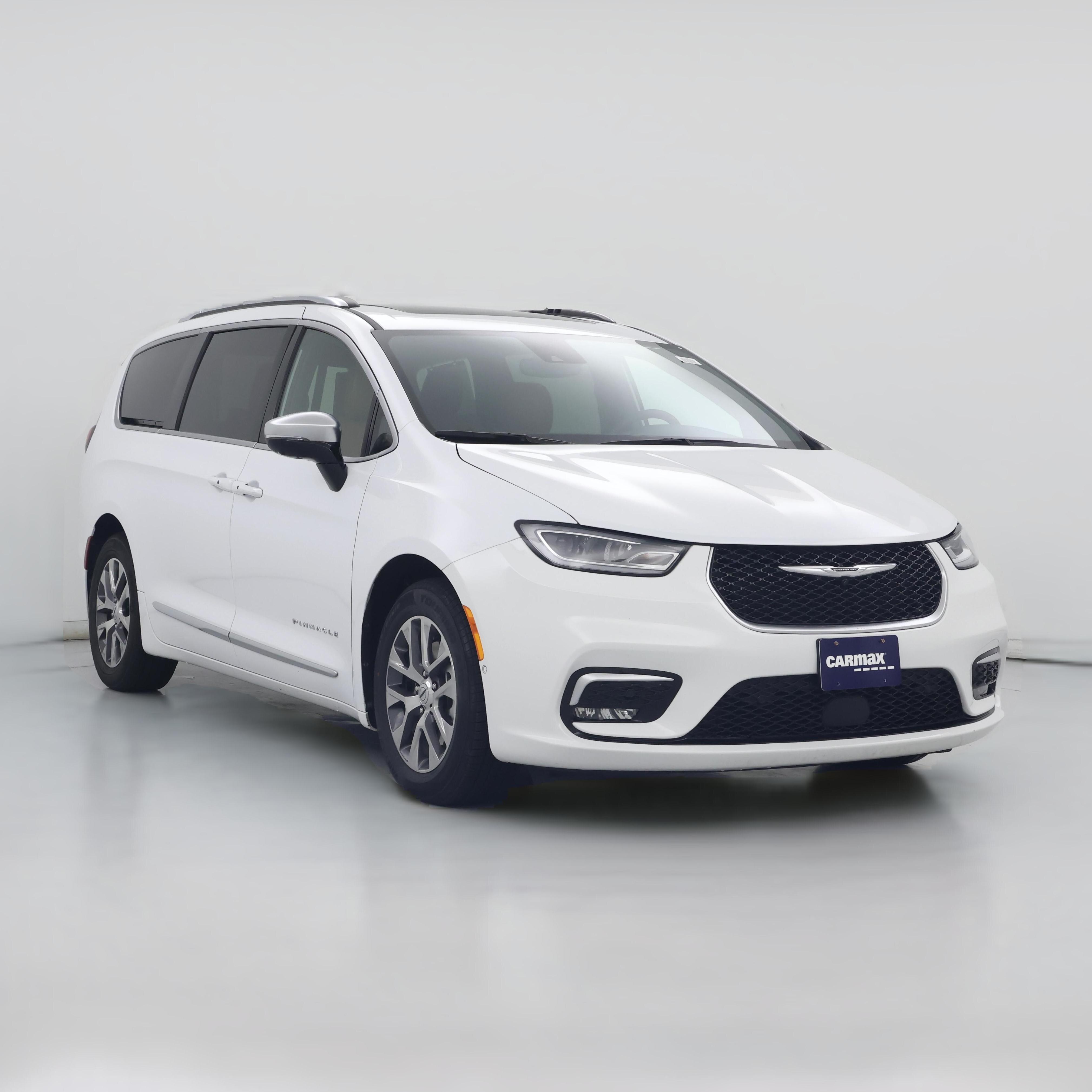 Thumbnail: 2025 Chrysler Pacifica - 1