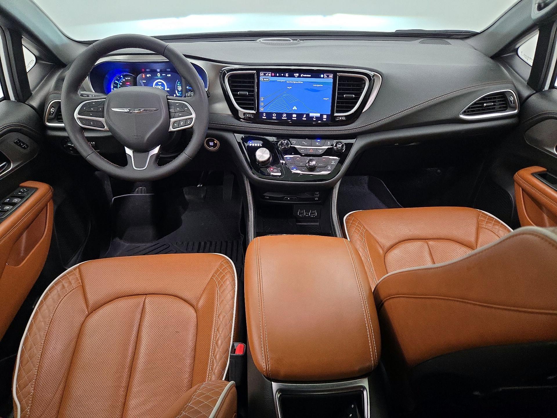 Thumbnail: 2025 Chrysler Pacifica - 9