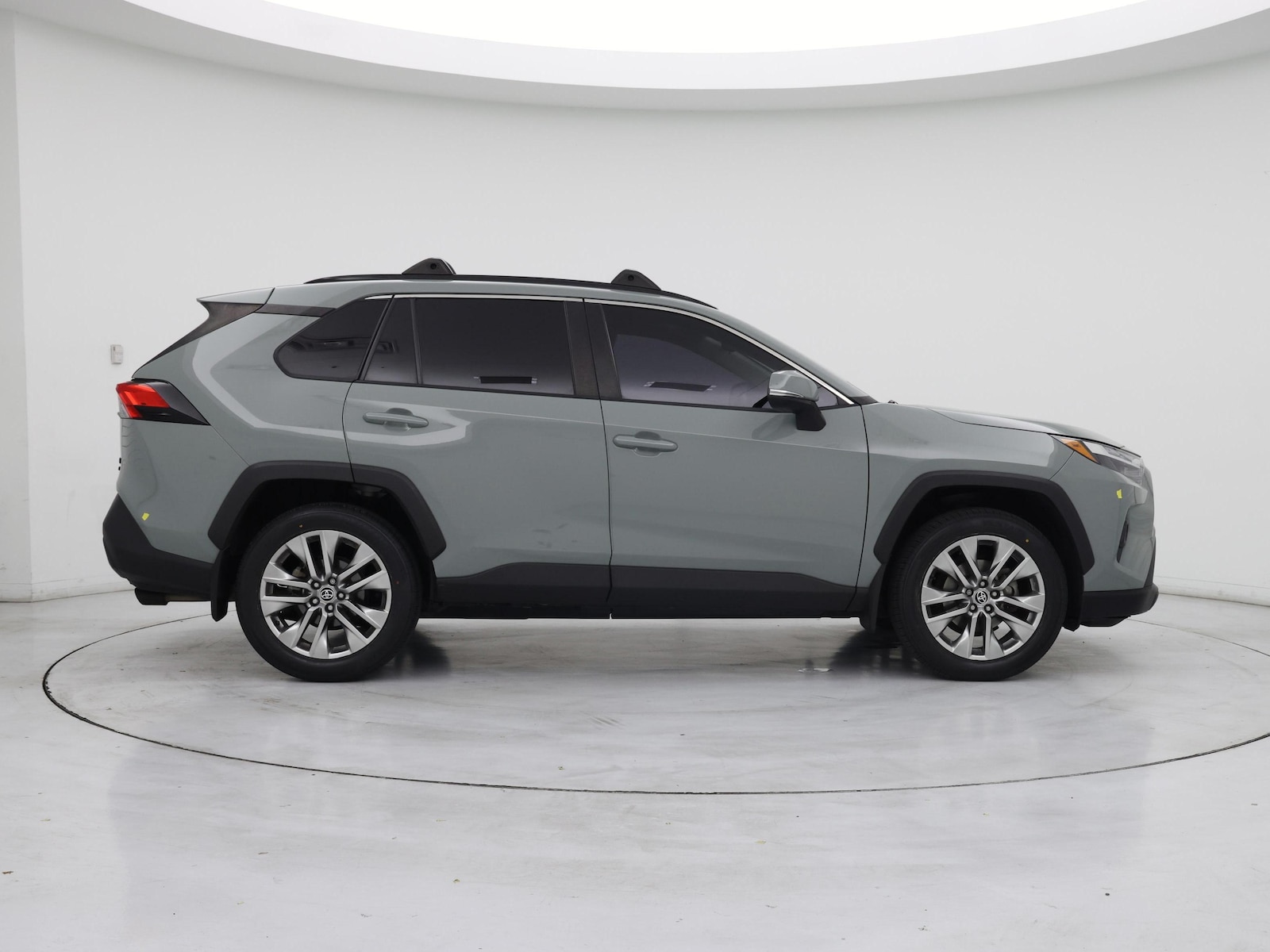2023 Toyota RAV4 XLE Premium - Photo 8