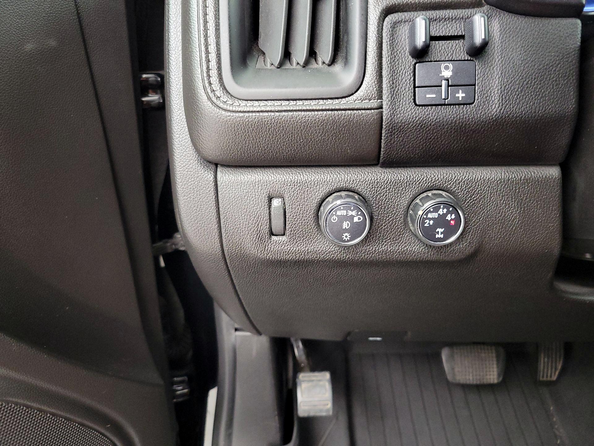 Thumbnail: 2016 GMC Canyon - 13