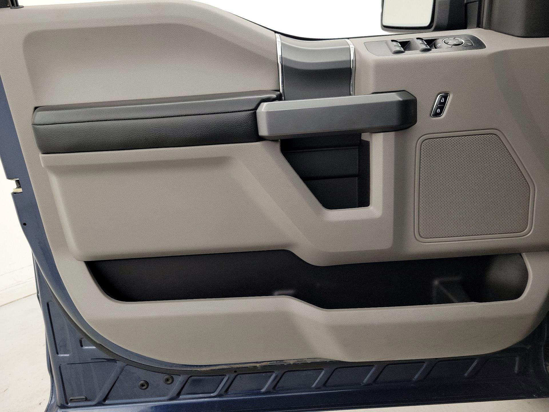 Thumbnail: 2017 Ford F-150 - 12