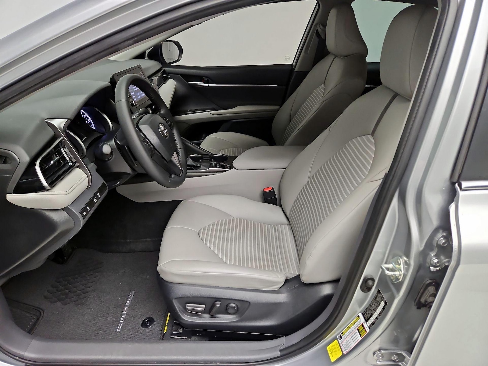 Power Seat(s) & Side Airbags
