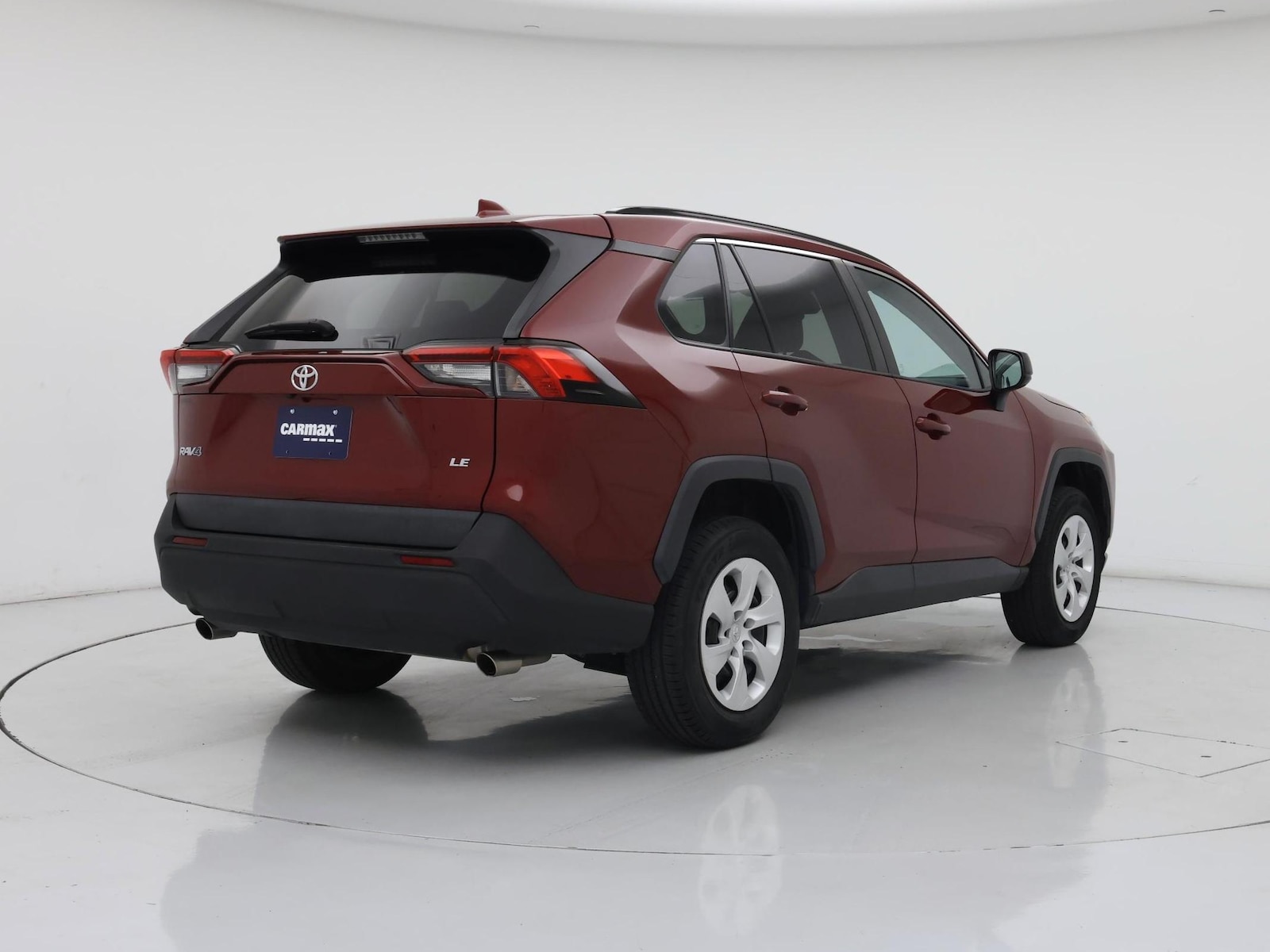 2020 Toyota RAV4 LE - Photo 9