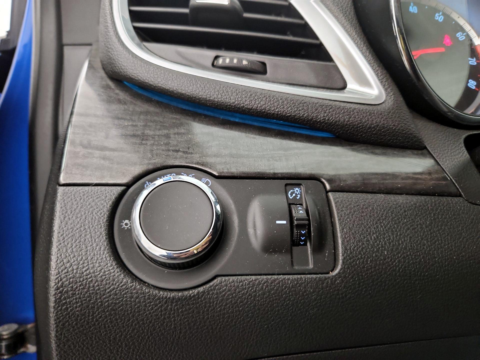 Thumbnail: 2015 Buick Encore - 13