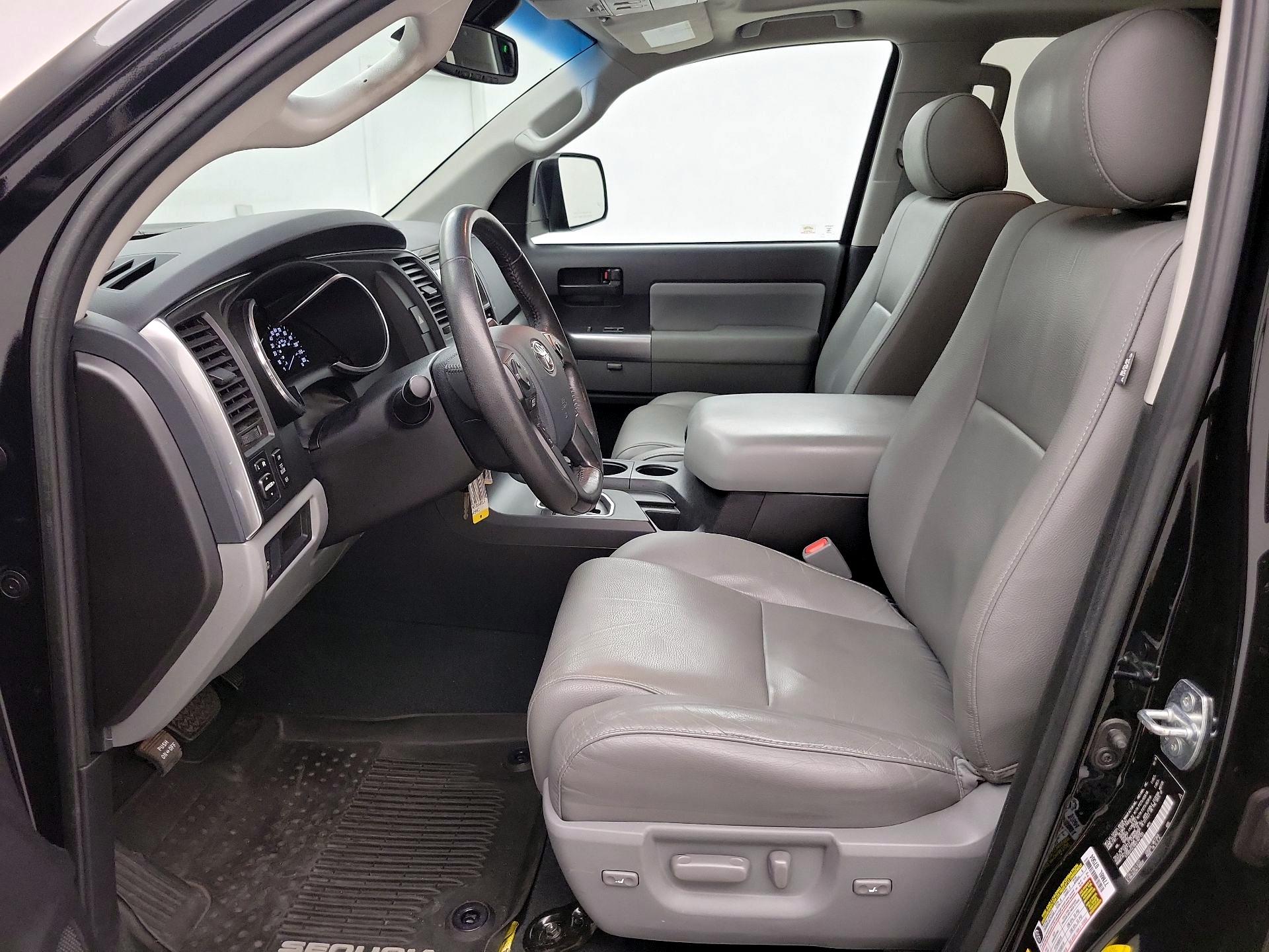 Thumbnail: 2019 Toyota Sequoia - 11