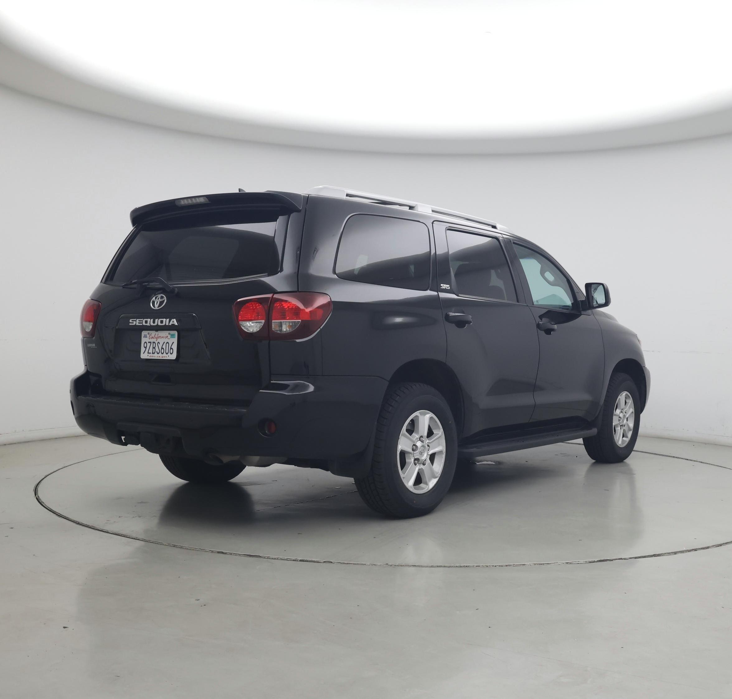 Thumbnail: 2019 Toyota Sequoia - 8