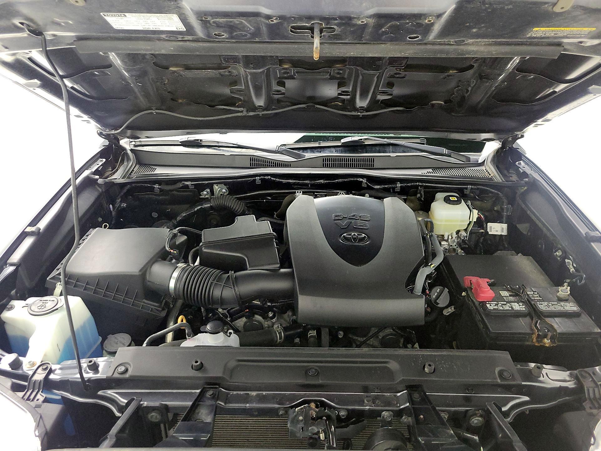 Thumbnail: 2021 Toyota Tacoma - 19