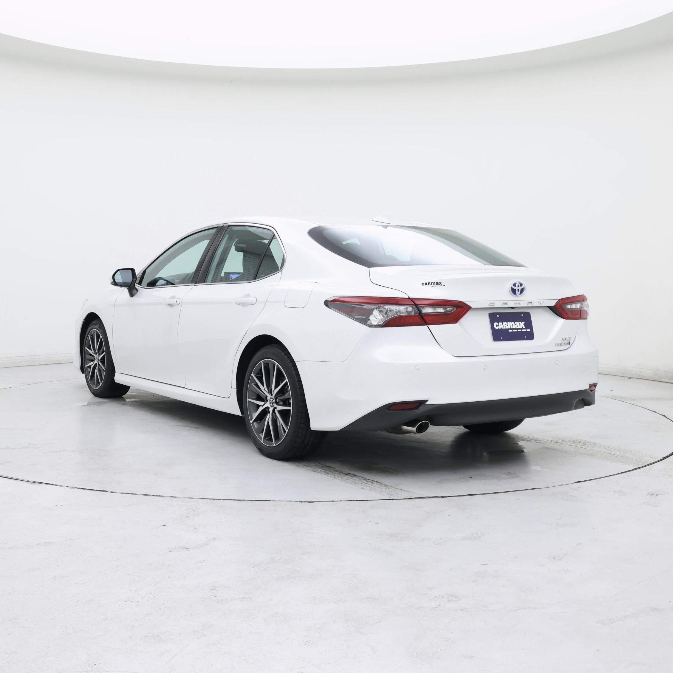 Thumbnail: 2022 Toyota Camry - 2