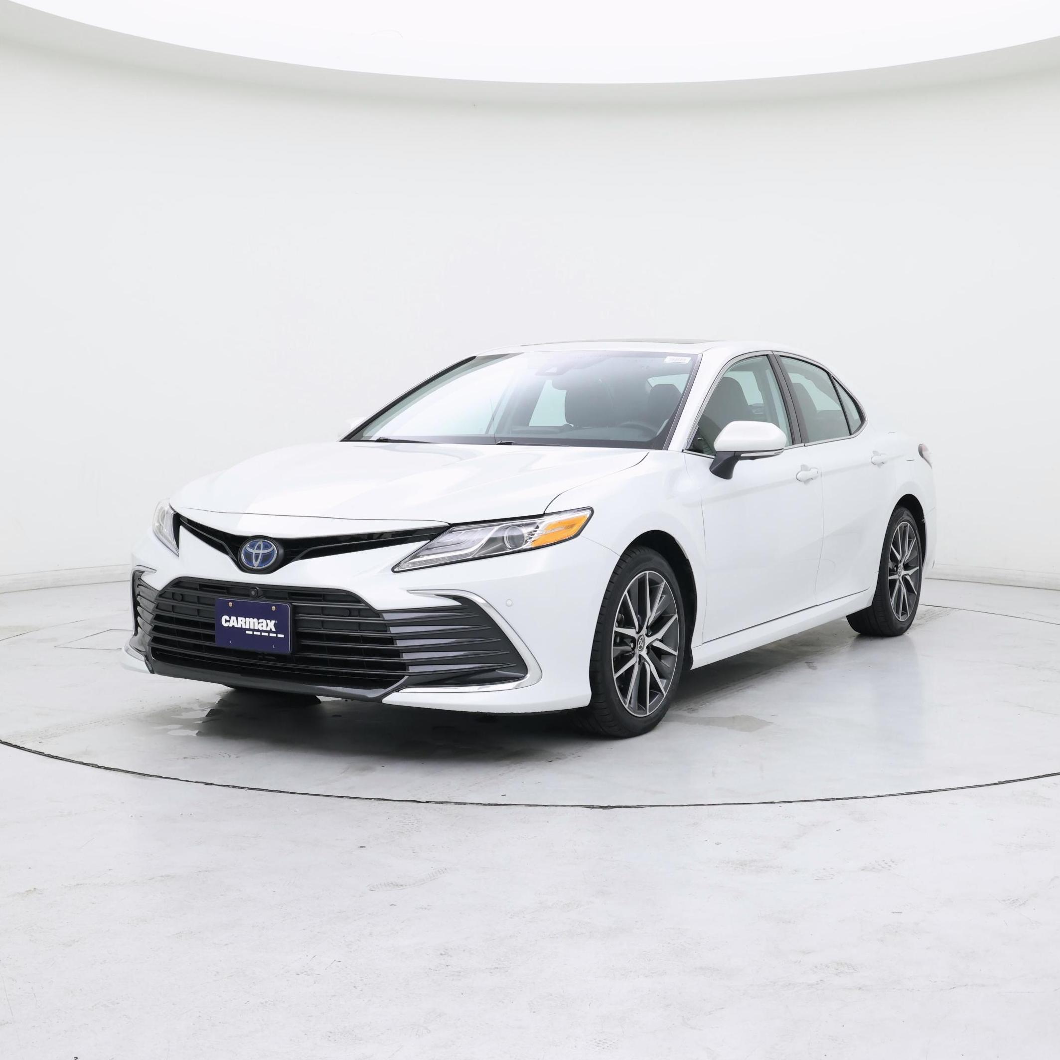 Thumbnail: 2022 Toyota Camry - 4