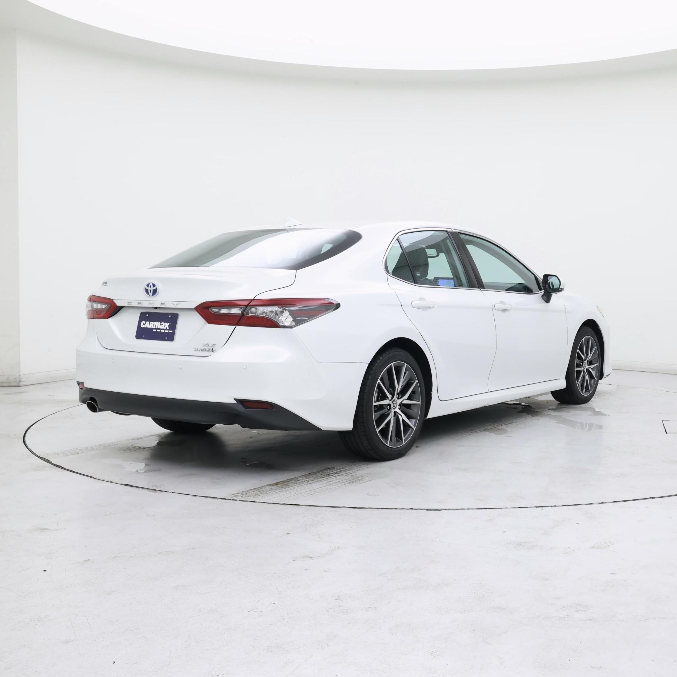 Thumbnail: 2022 Toyota Camry - 8