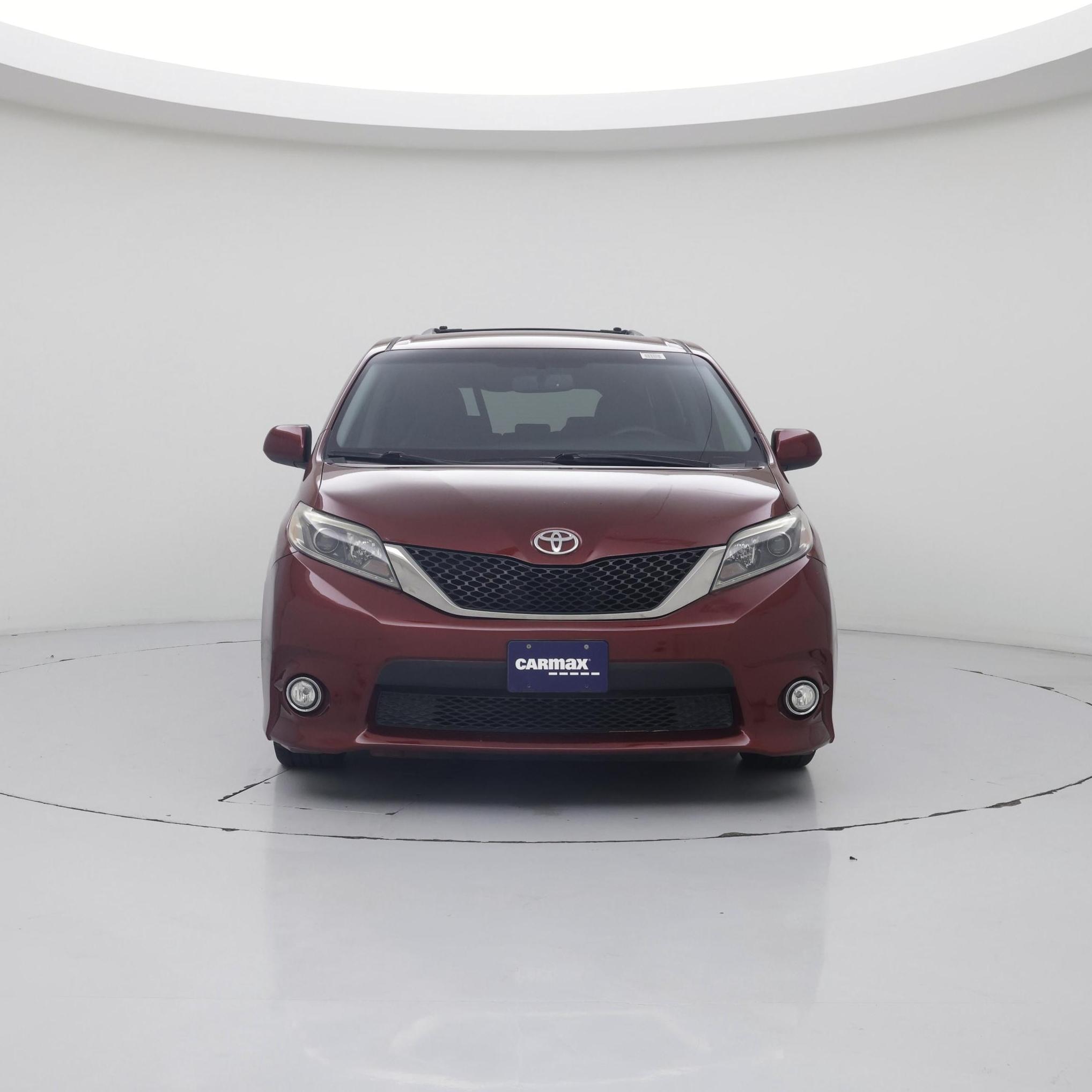 Thumbnail: 2017 Toyota Sienna - 5