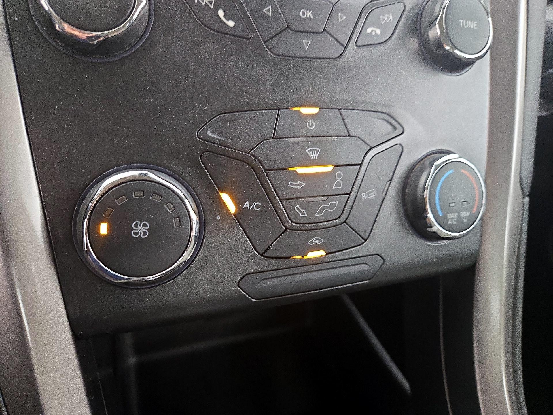 Thumbnail: 2019 Ford Fusion - 16