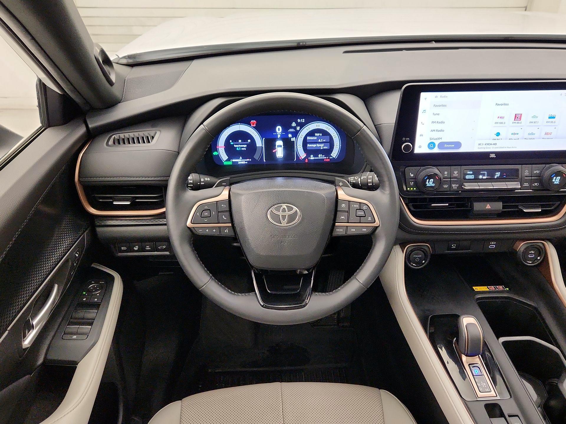 Thumbnail: 2024 Toyota Highlander - 10