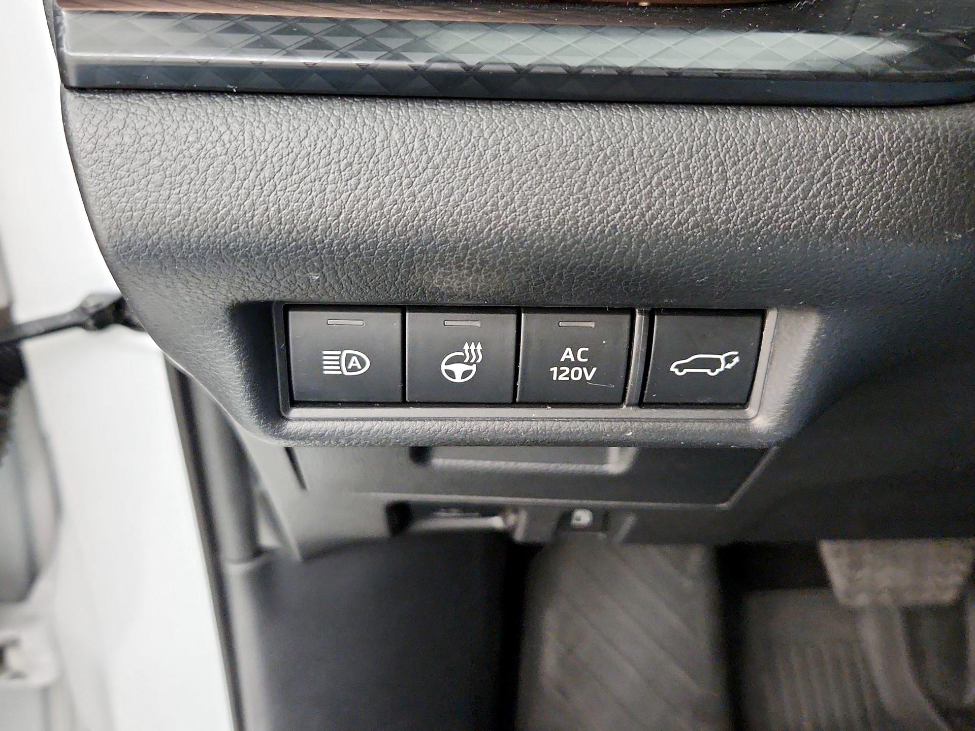 Thumbnail: 2024 Toyota Highlander - 13