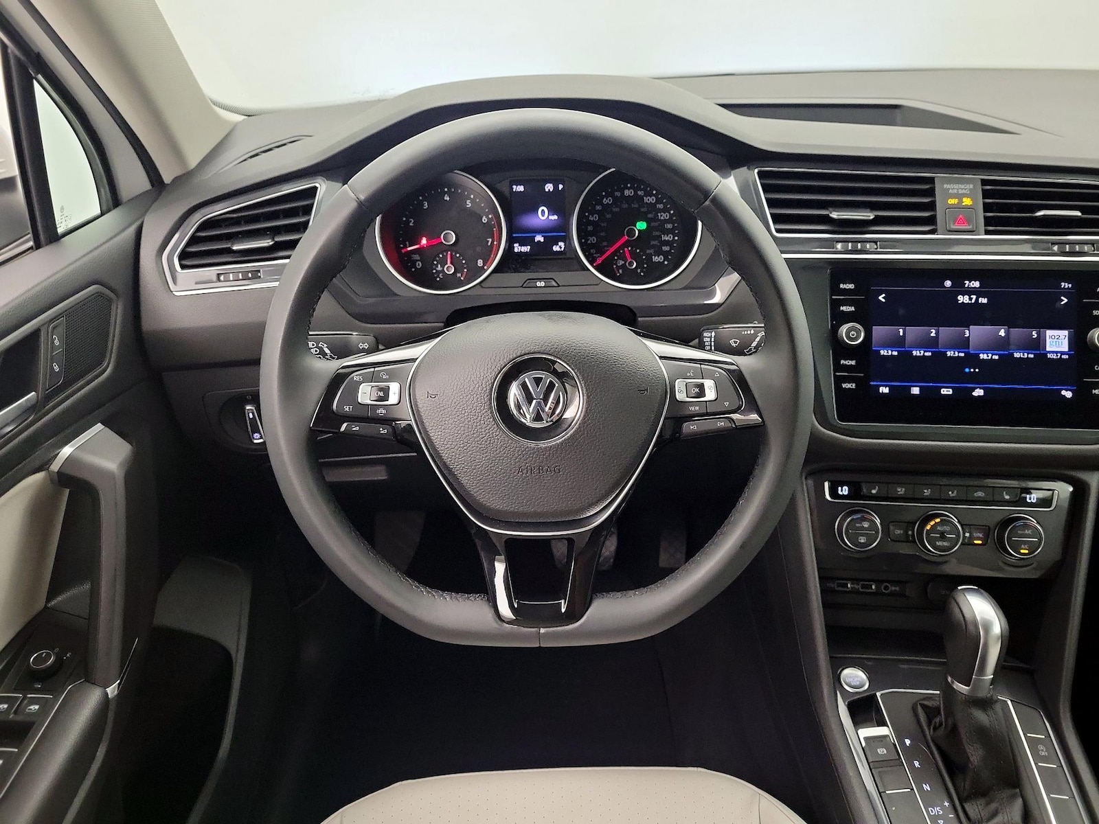 2020 Volkswagen Tiguan SEL - Photo 11