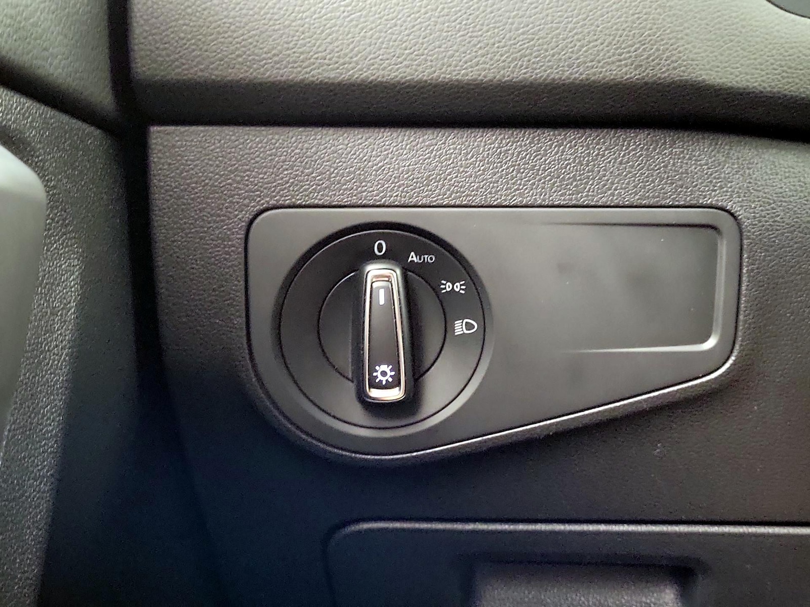 2020 Volkswagen Tiguan SEL - Photo 14