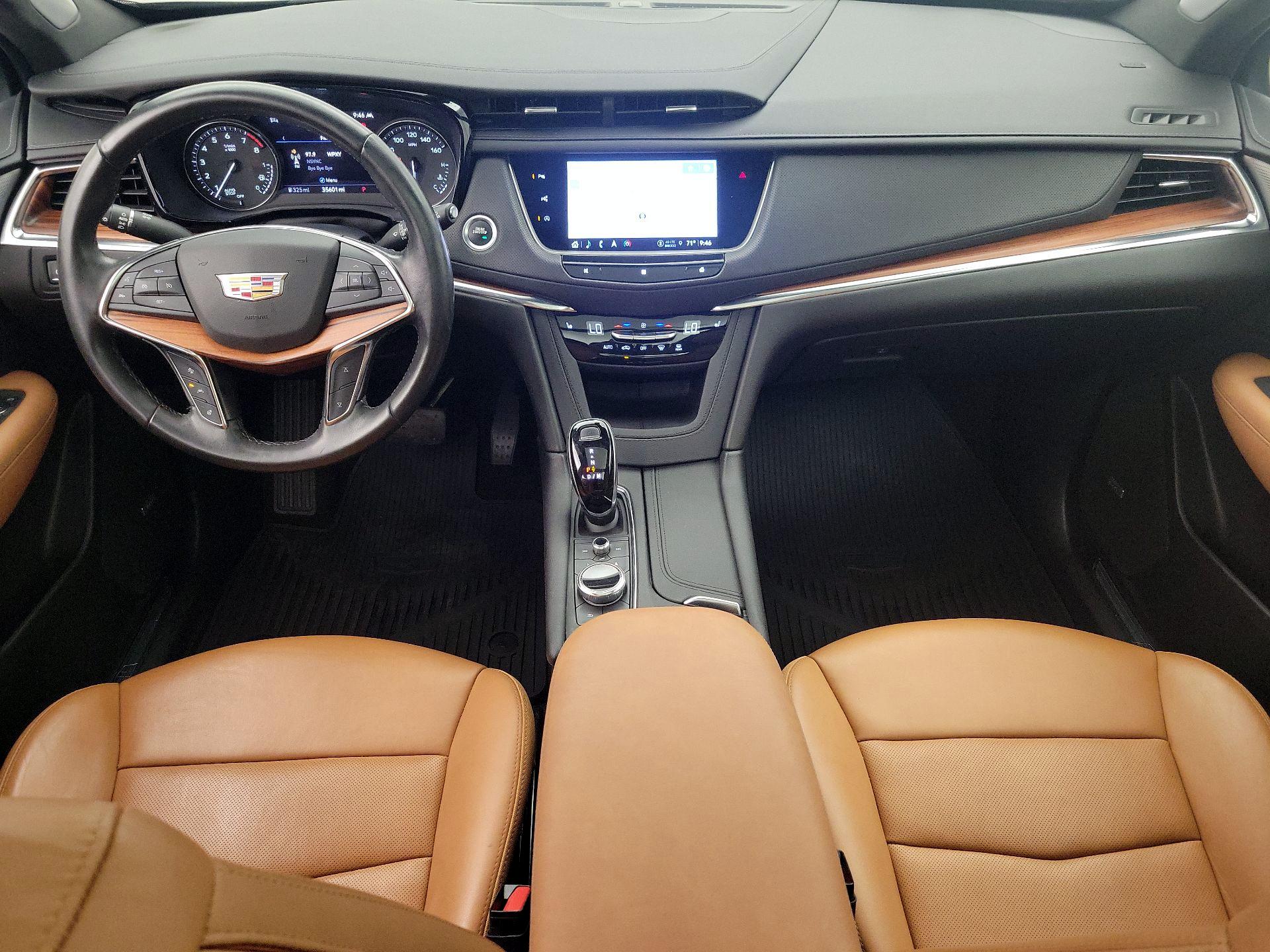 Thumbnail: 2021 Cadillac XT5 - 9