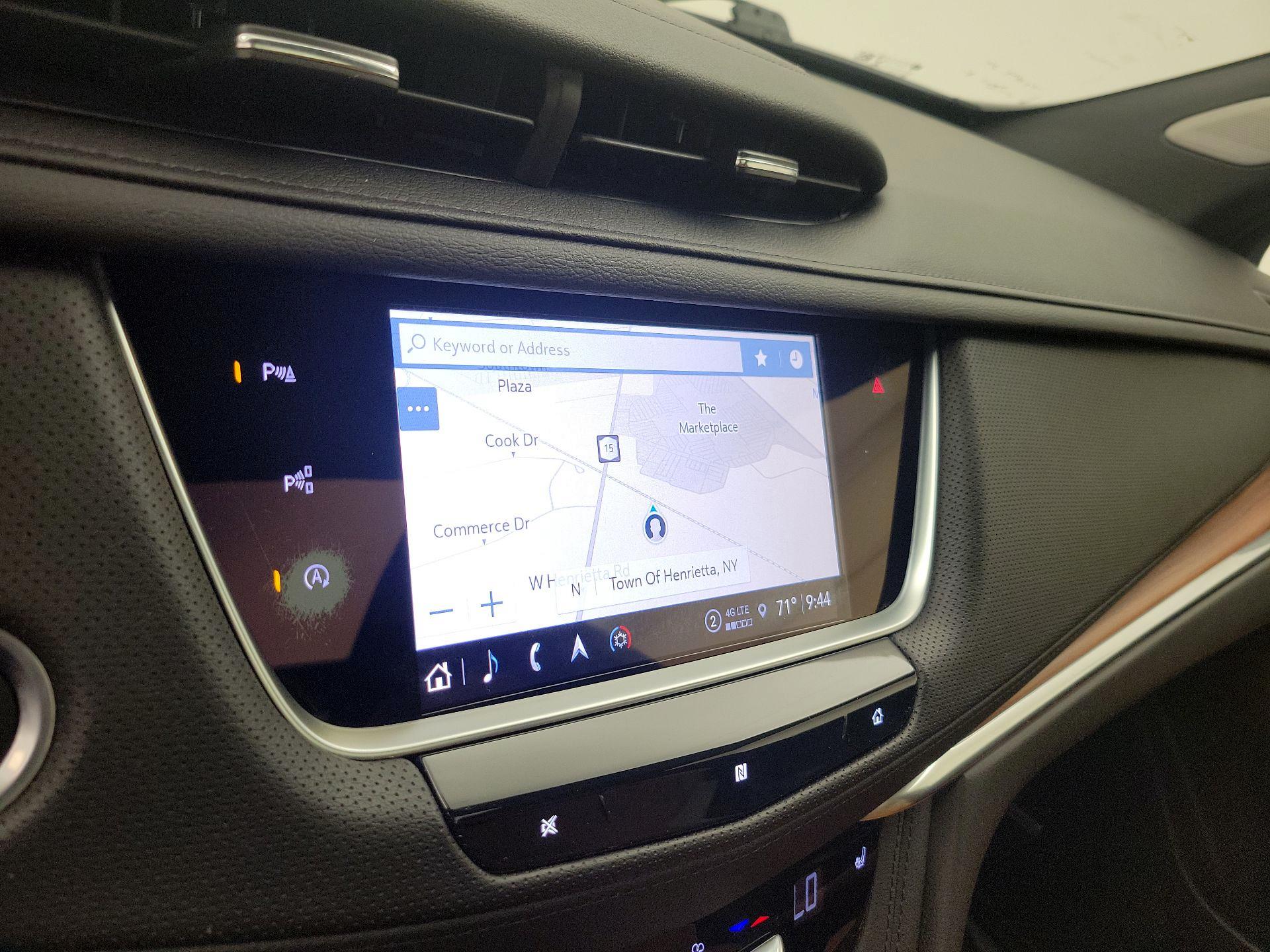 Thumbnail: 2021 Cadillac XT5 - 14