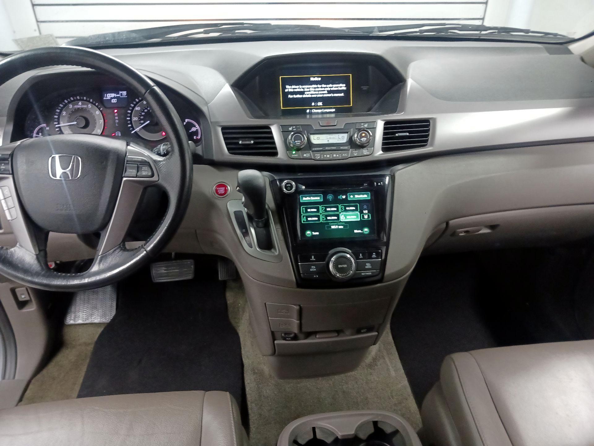 Thumbnail: 2016 Honda Odyssey - 8