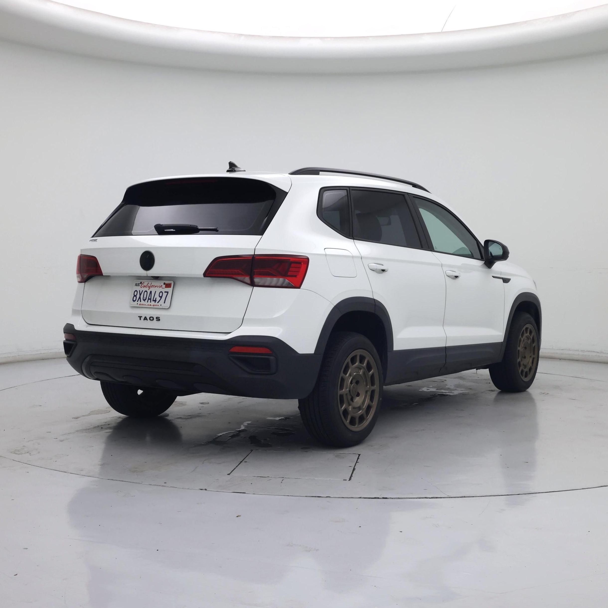 Thumbnail: 2022 Volkswagen Taos - 8