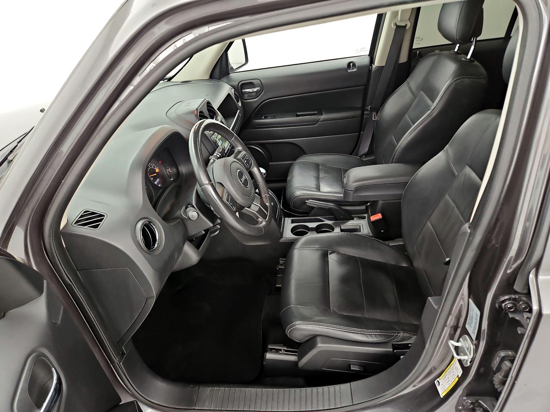 Thumbnail: 2017 Jeep Patriot - 11