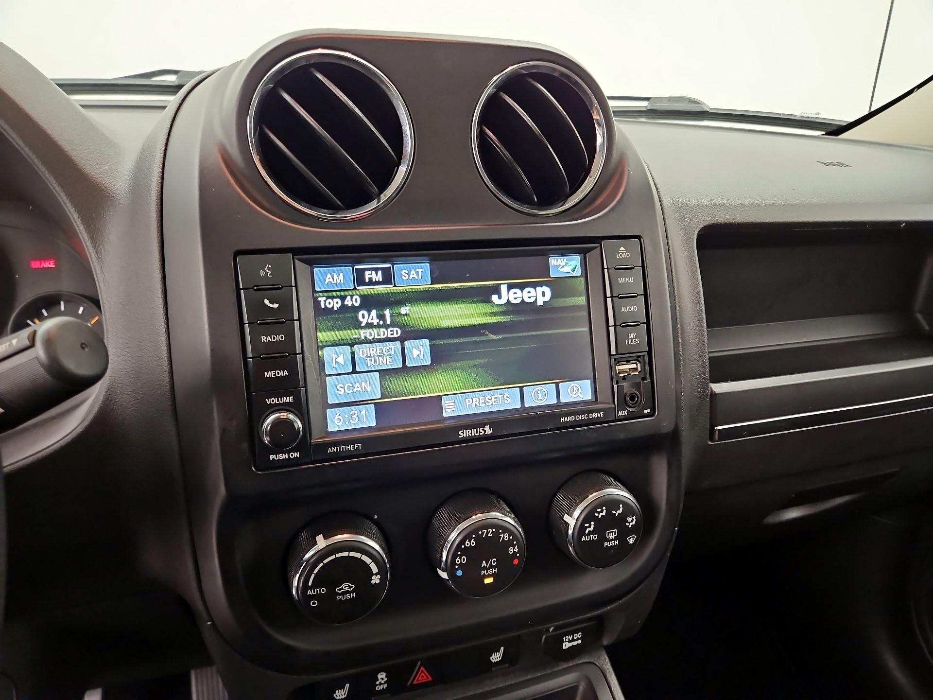 Thumbnail: 2017 Jeep Patriot - 14