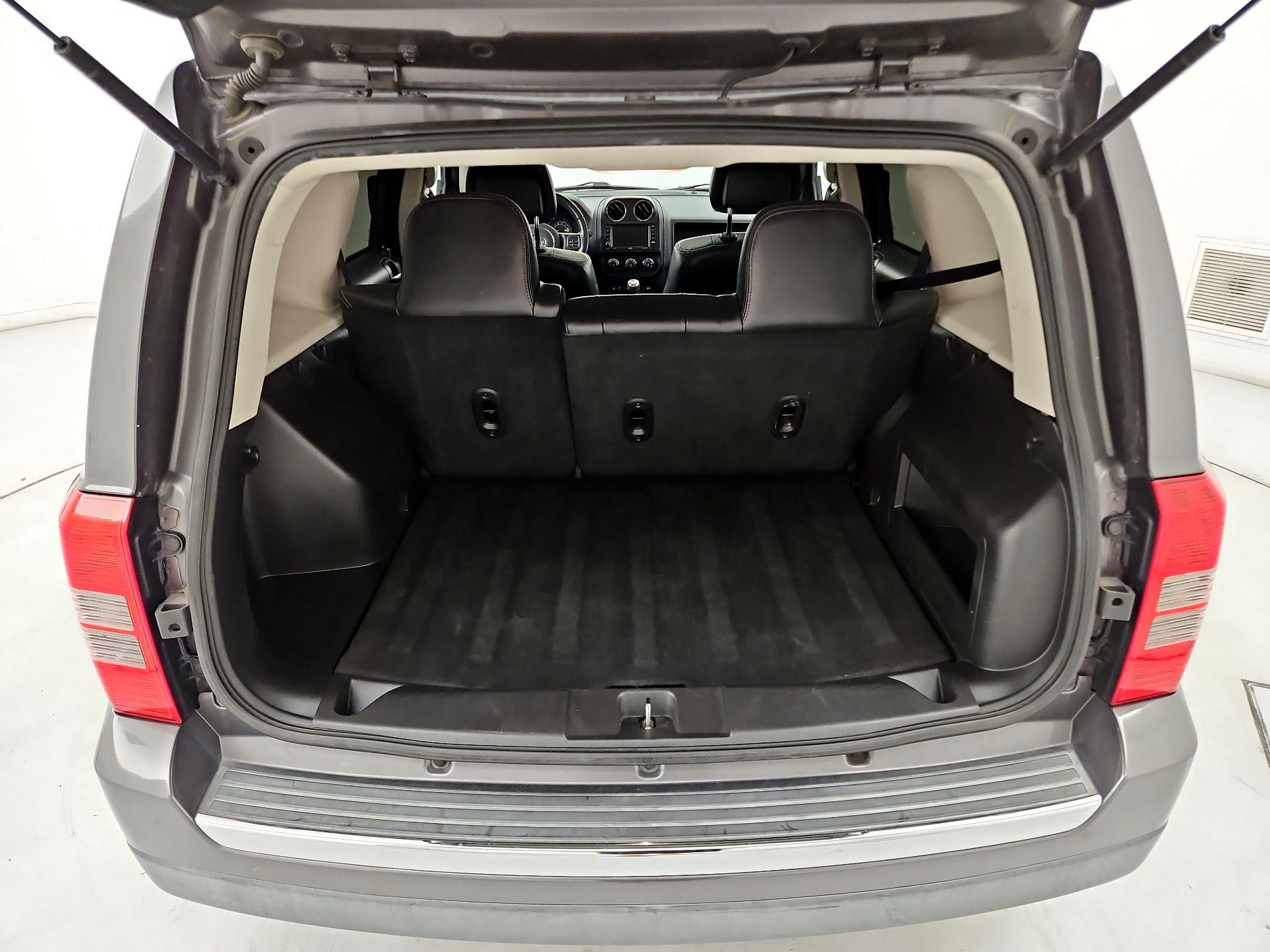 Thumbnail: 2017 Jeep Patriot - 20