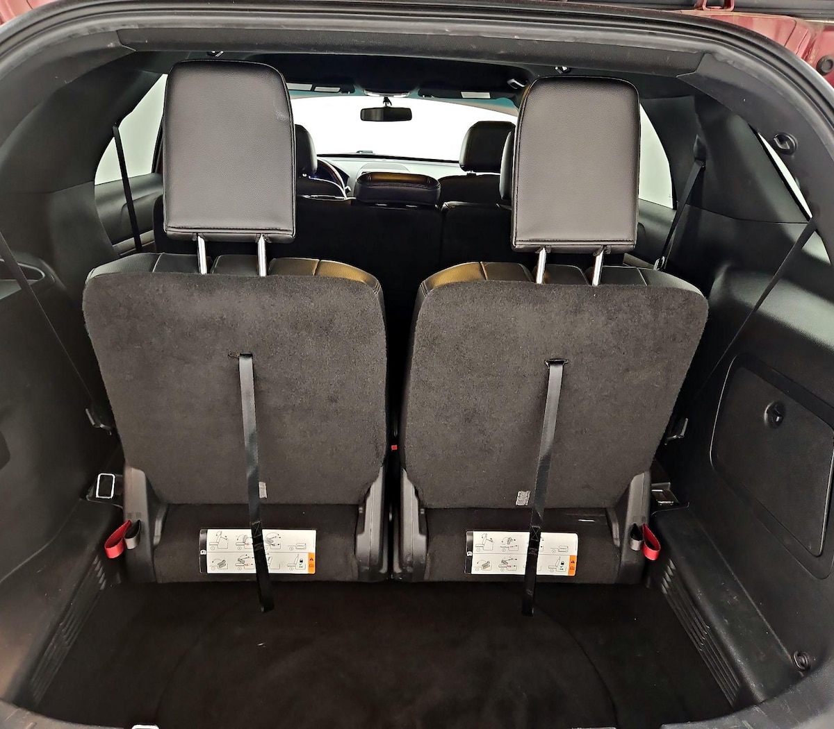 Trunk/Cargo (Seats Up)