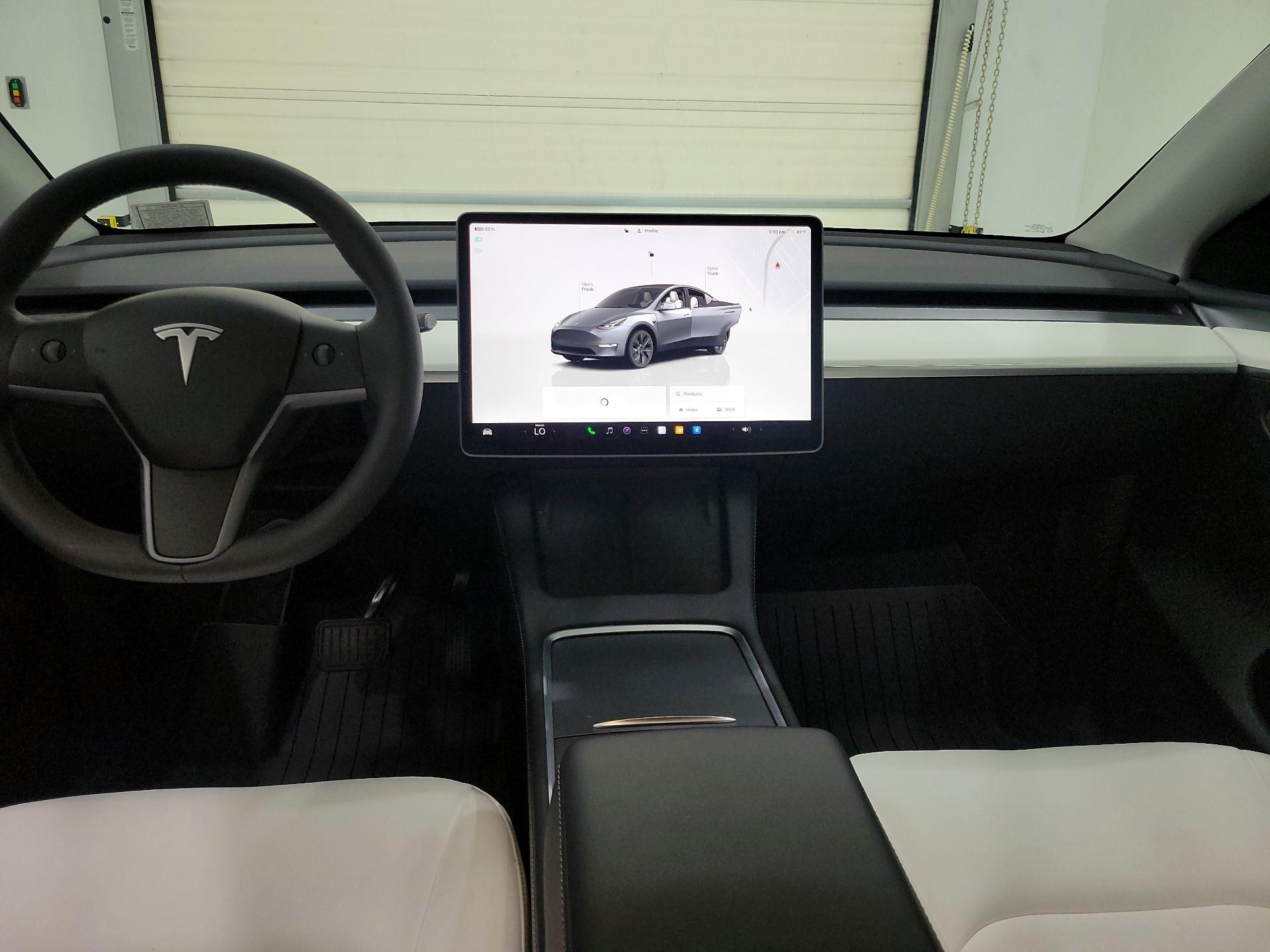 Thumbnail: 2025 Tesla Model Y - 18