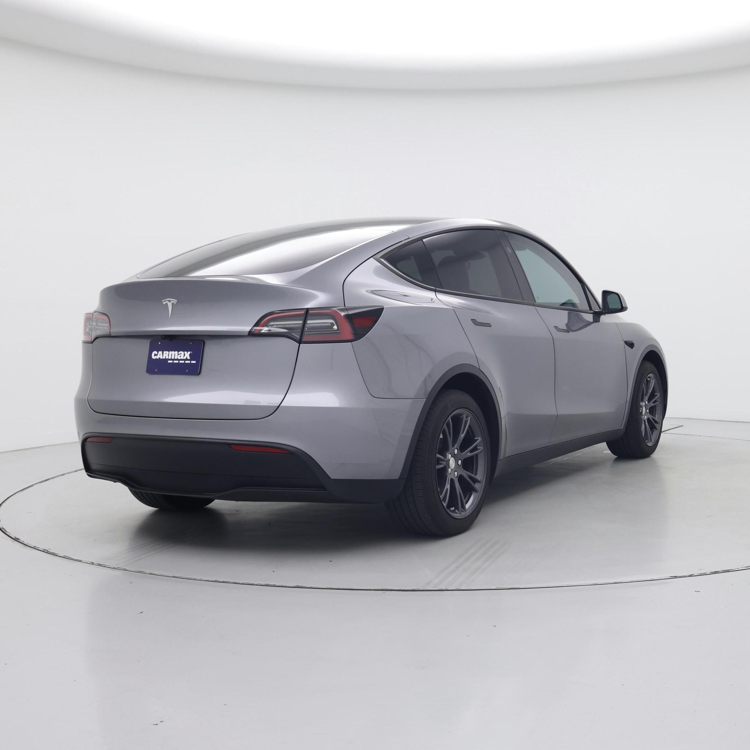 Thumbnail: 2025 Tesla Model Y - 8