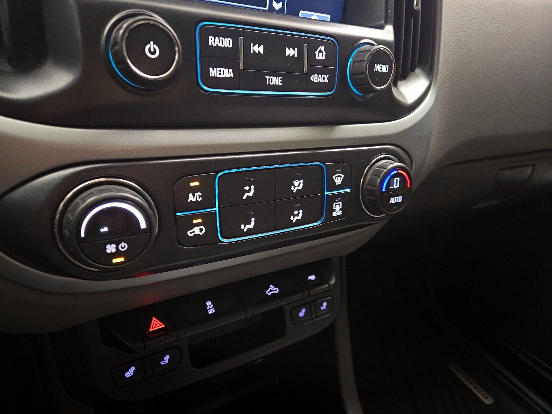 Thumbnail: 2016 Chevrolet Colorado - 17