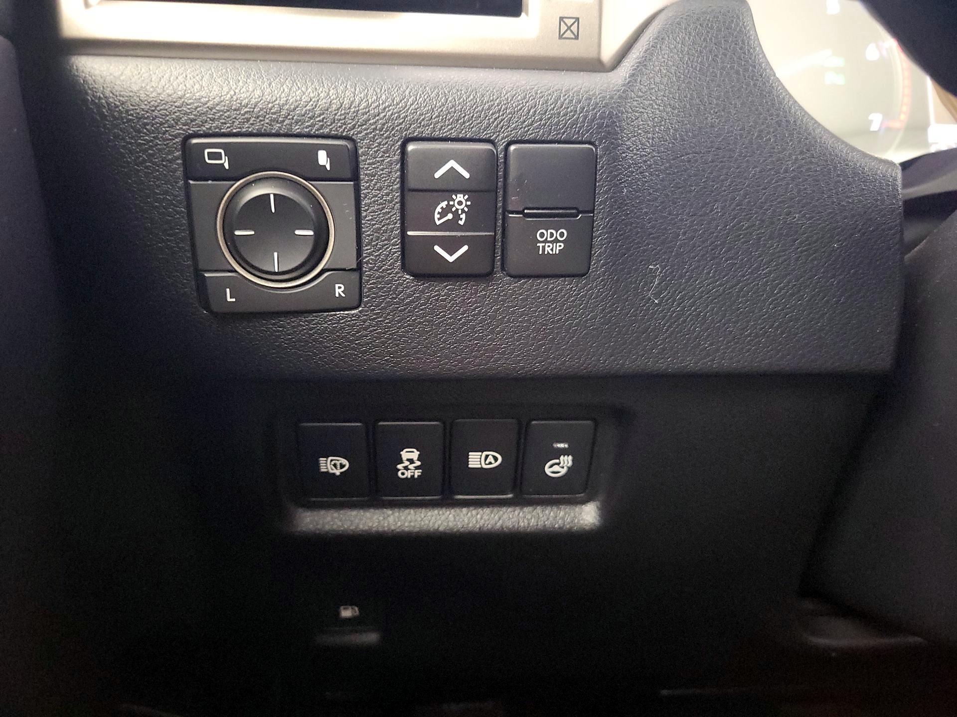 Thumbnail: 2020 Lexus GX - 13