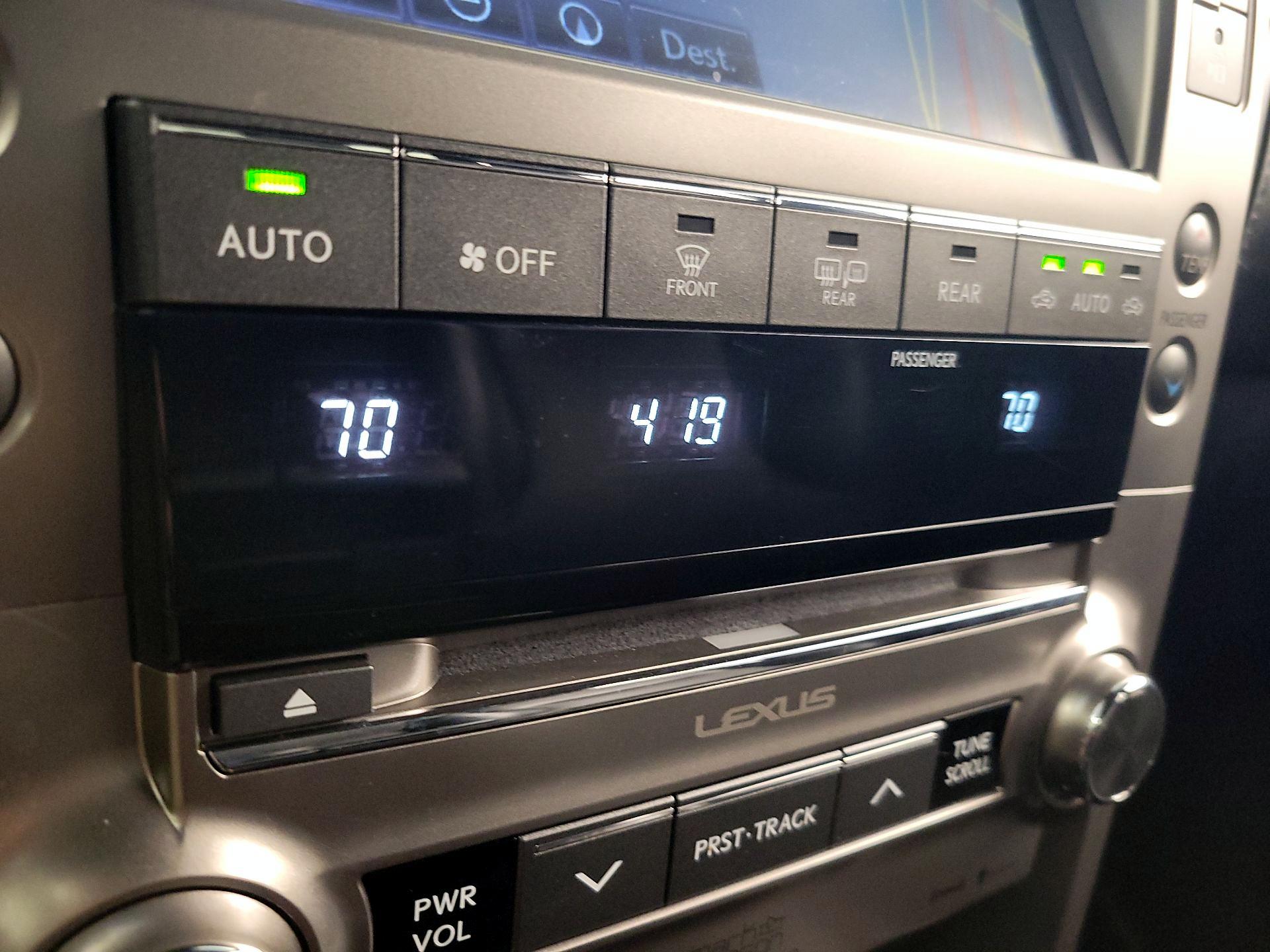 Thumbnail: 2020 Lexus GX - 17