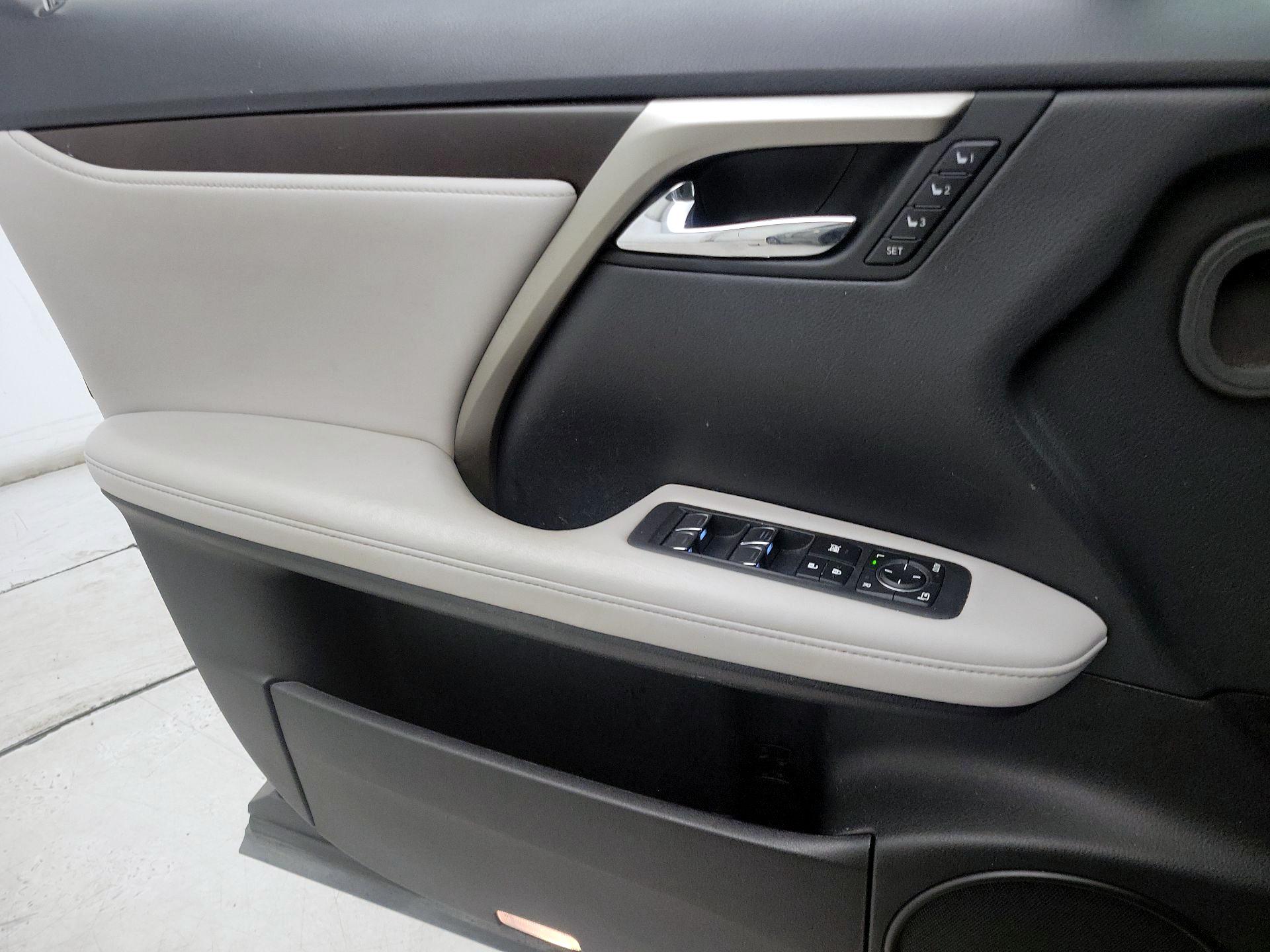 Thumbnail: 2021 Lexus RX - 12