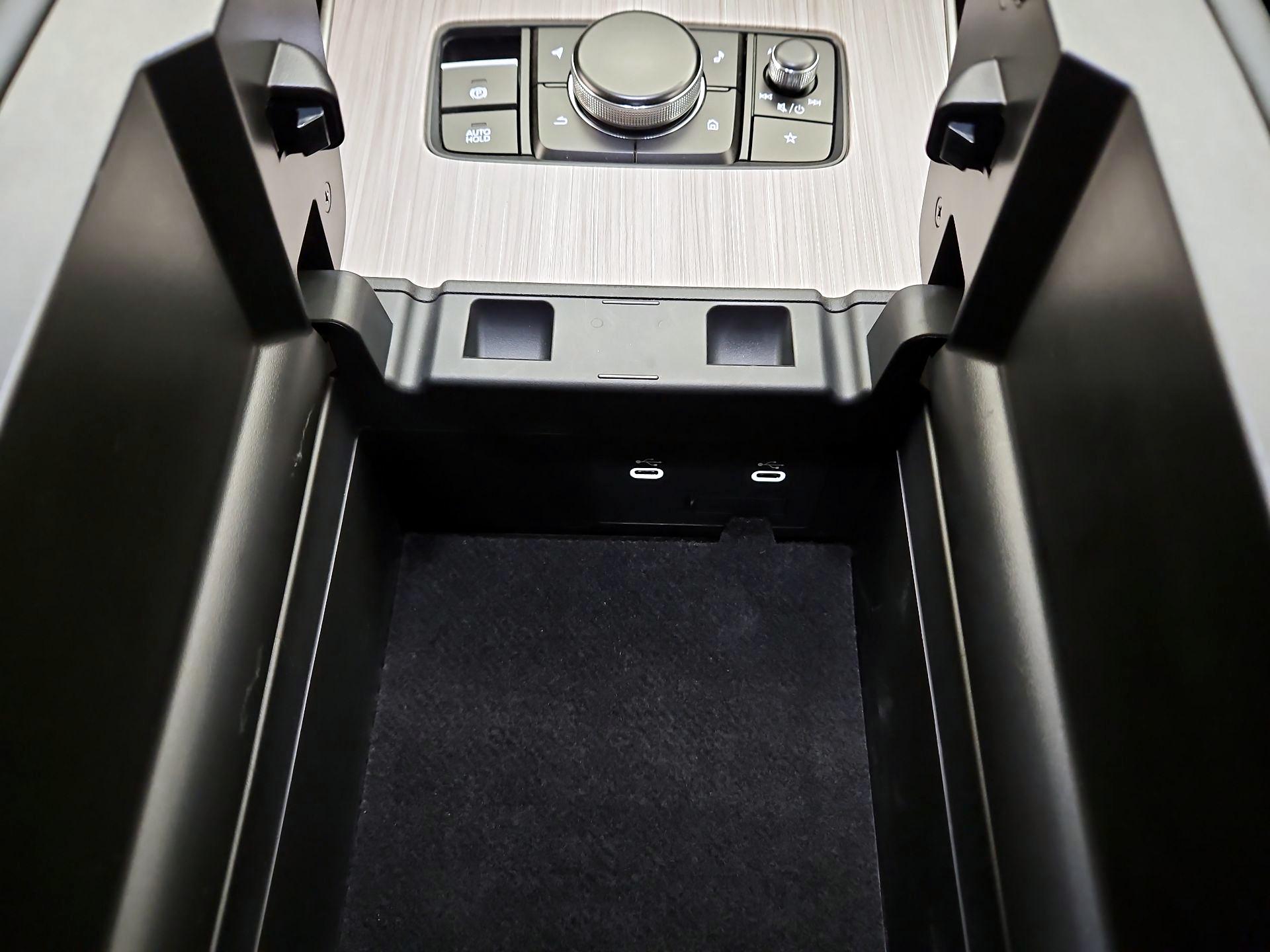 Thumbnail: 2024 Mazda CX-90 - 18