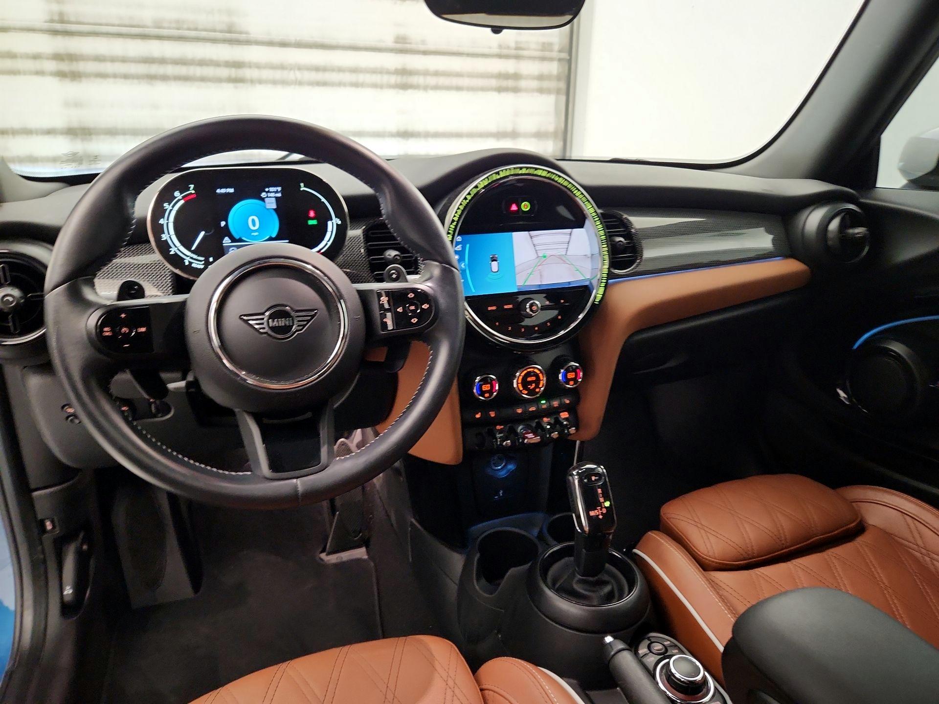 Thumbnail: 2022 MINI Cooper Hardtop - 9