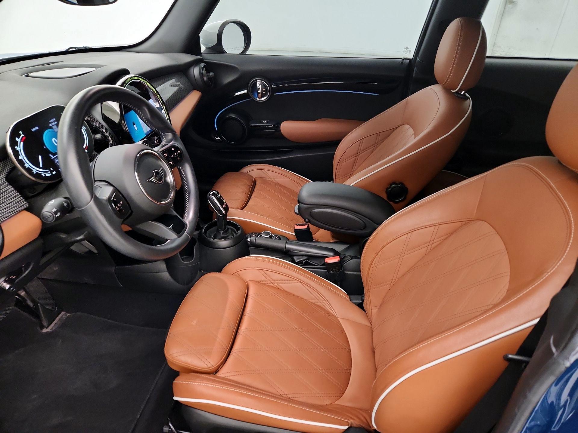 Thumbnail: 2022 MINI Cooper Hardtop - 11